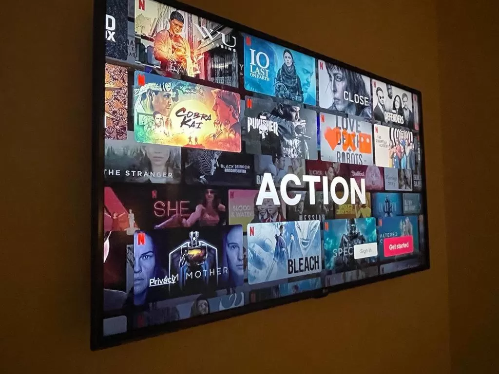 Bedroom, TV/Entertainment Center in All Seasons Boutique Hotels