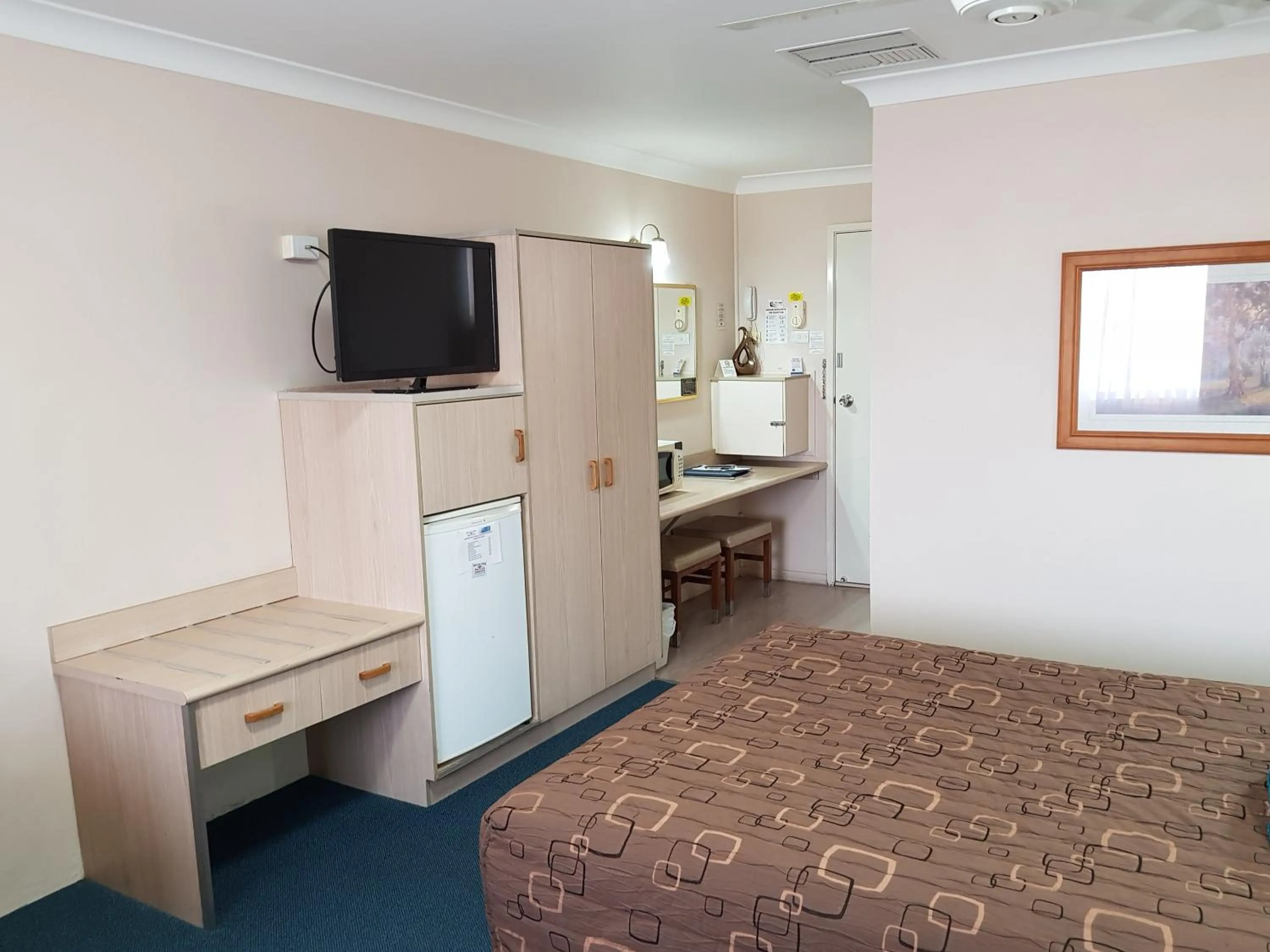 Other, Bed in Abraham Lincoln Motel