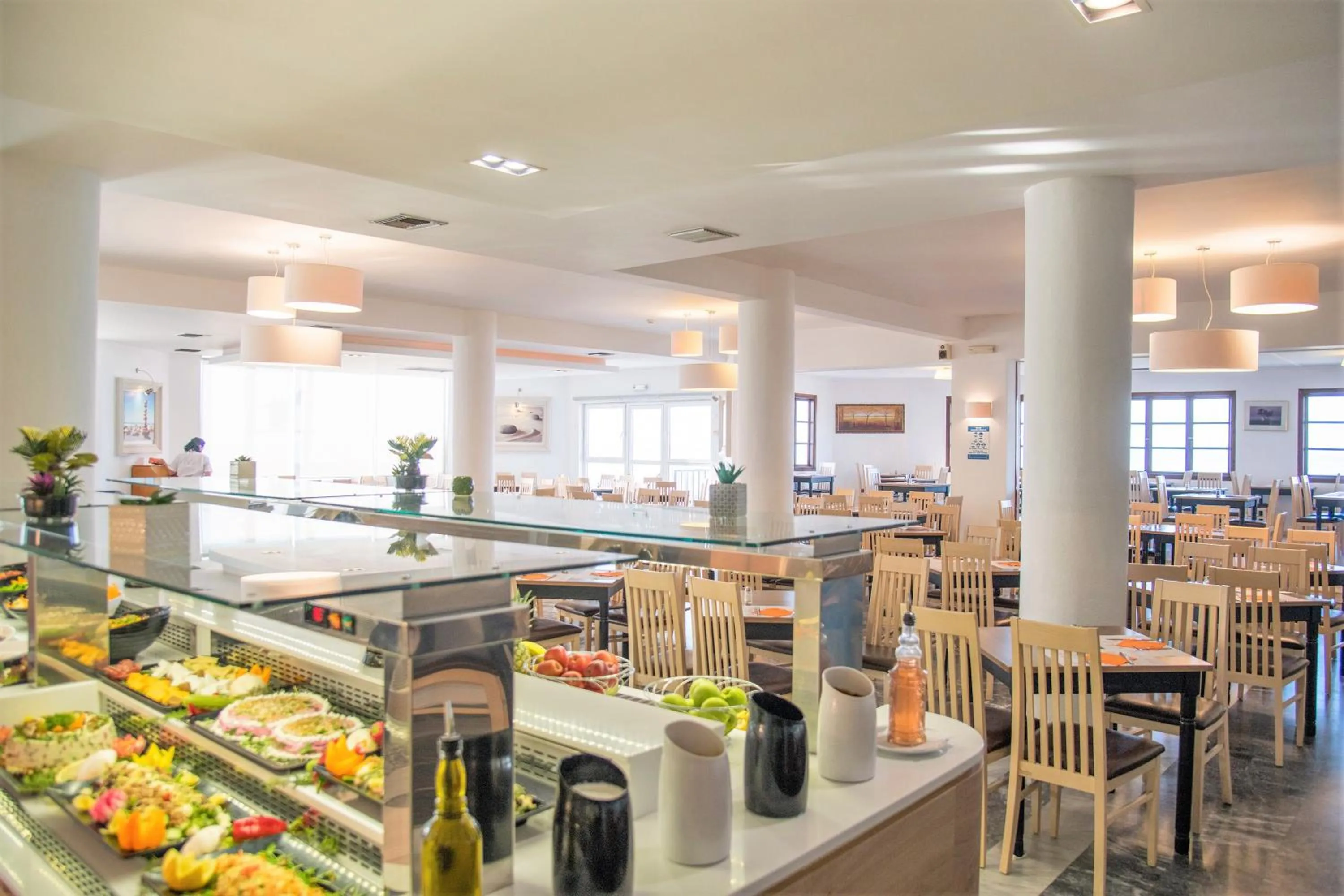 Restaurant/places to eat in Semiramis Village Hotel