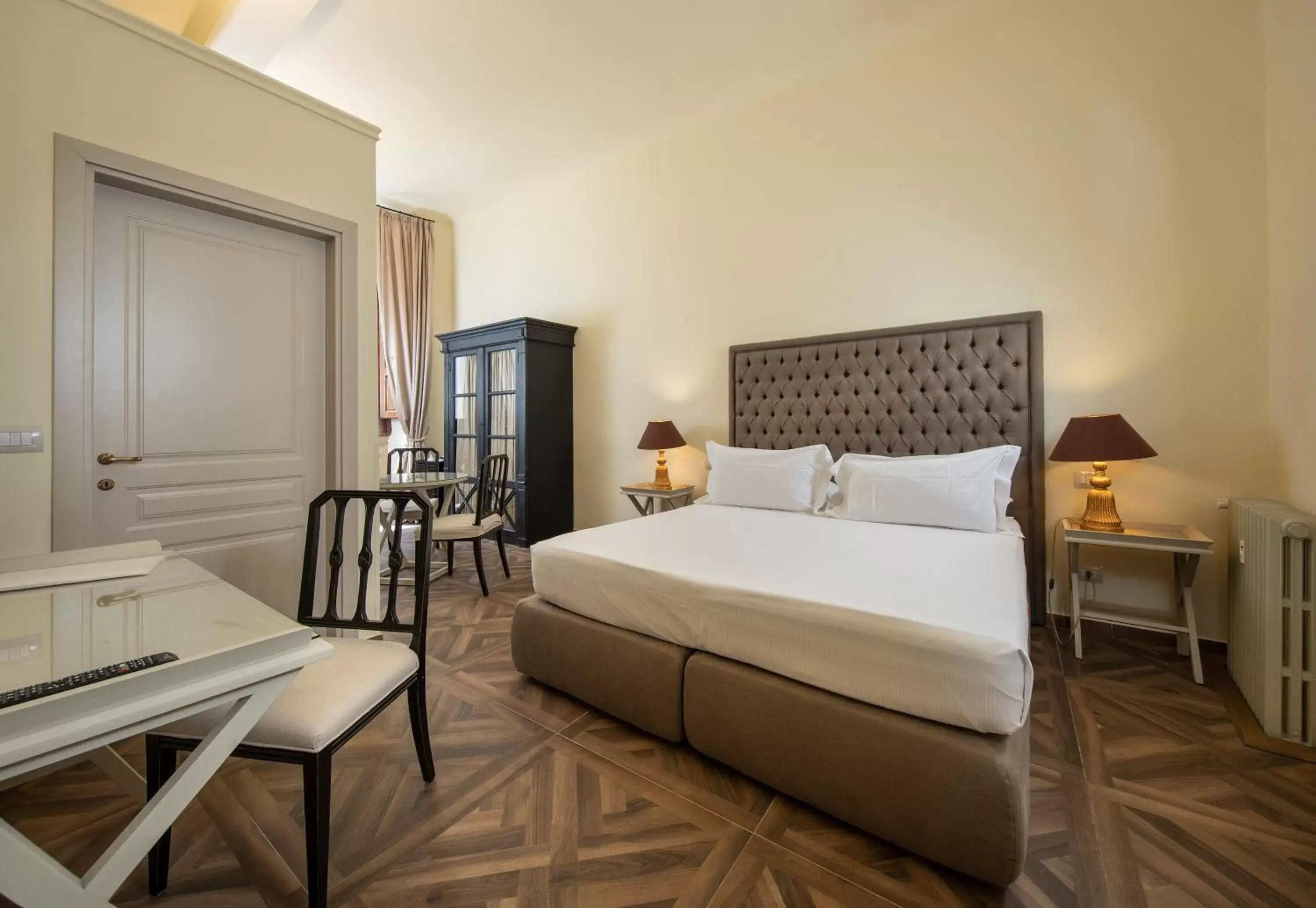 Superior Double or Twin Room in Palazzo Martellini Residenza d'epoca Superior Double or Twin Room in Palazzo Martellini Residenza d'epoca