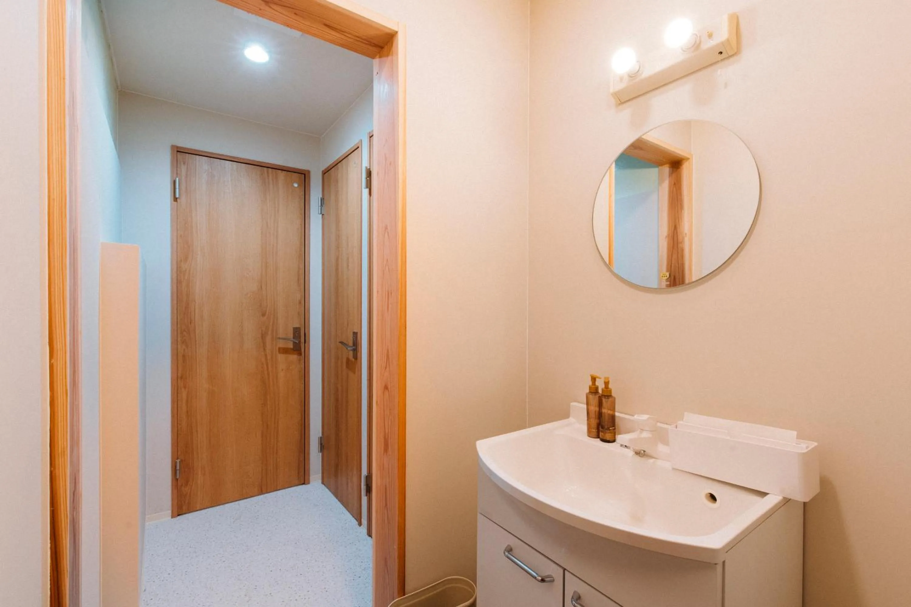 Bathroom in Nagasaki House Burabura