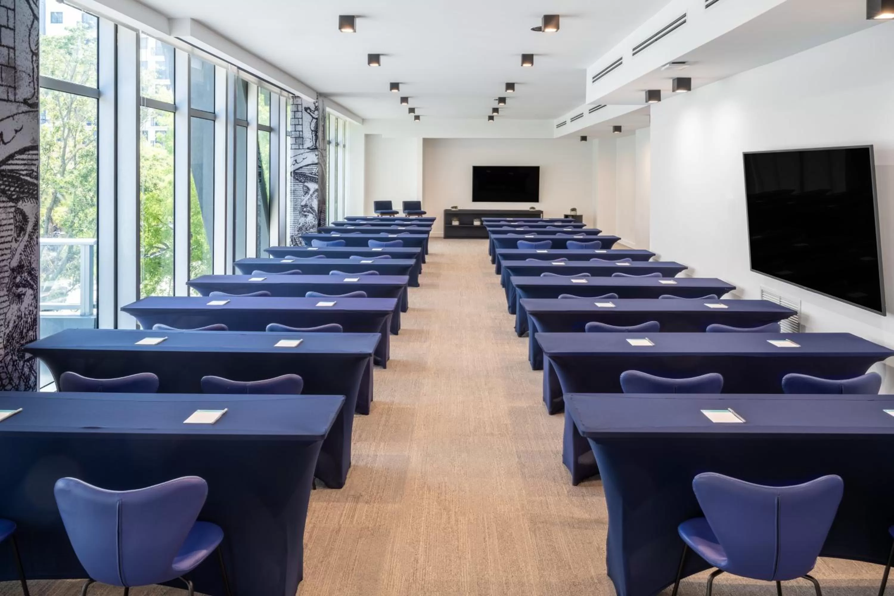 Meeting/conference room in Atwell Suites Miami Brickell by IHG
