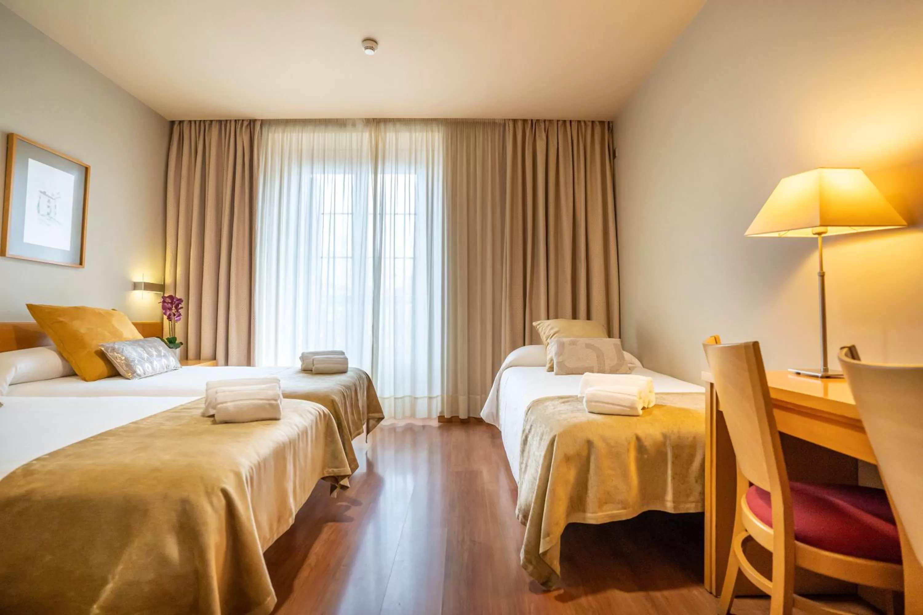 Bedroom, Bed in Victoria 4 Puerta del Sol