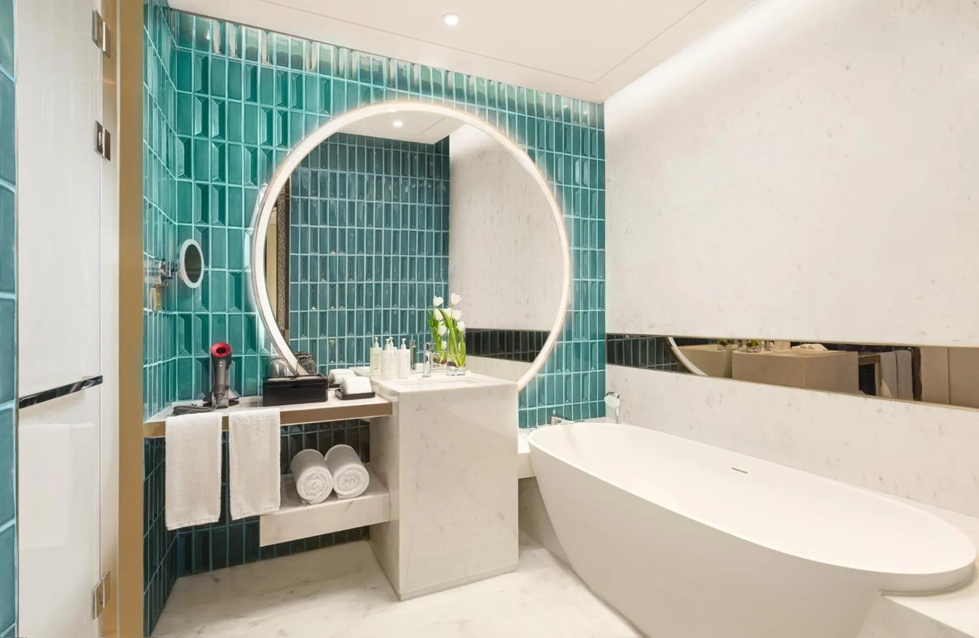 Bathroom in HUALUXE Shanghai Changfeng Park - Park Lake View