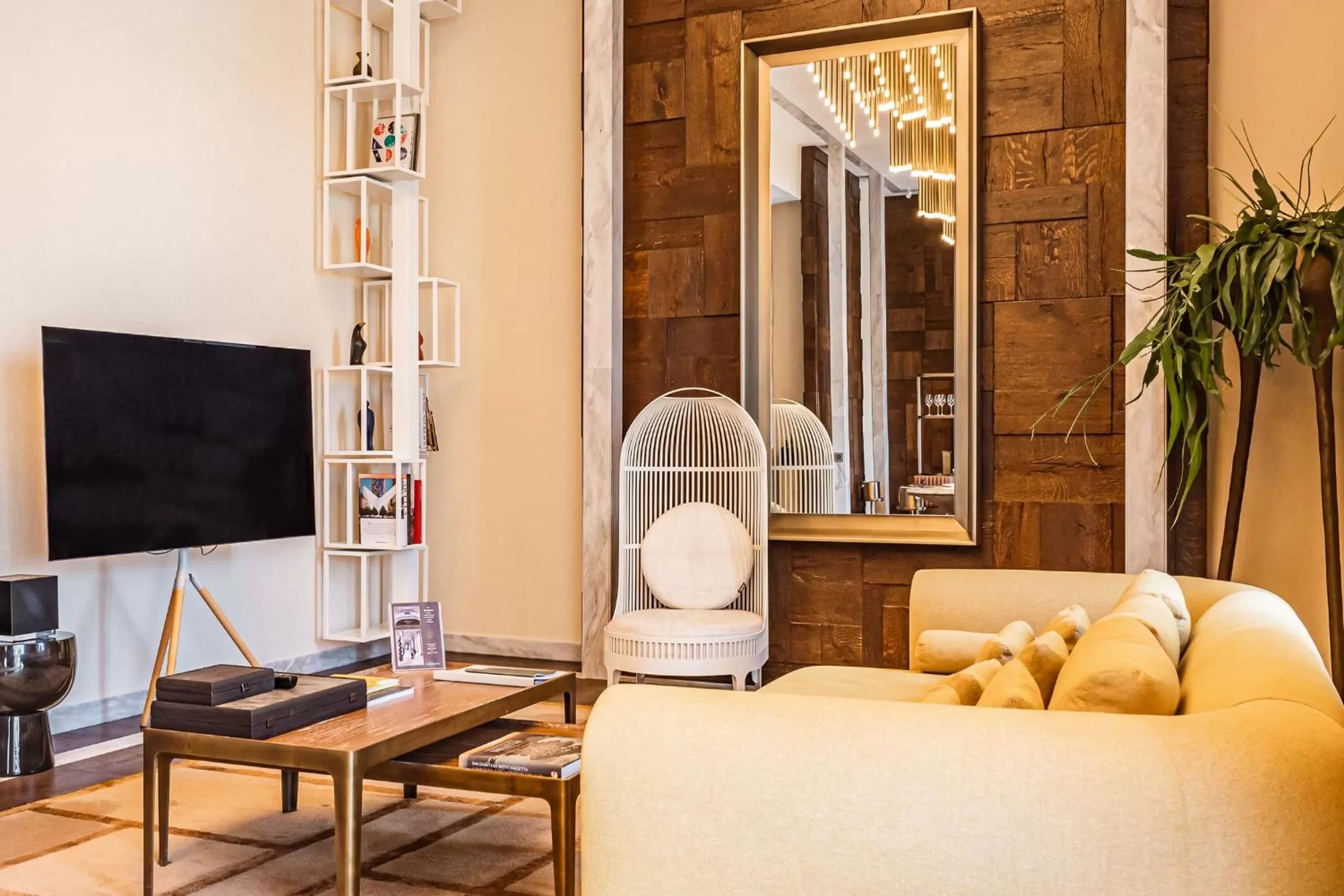 TV and multimedia in Iniala Harbour House