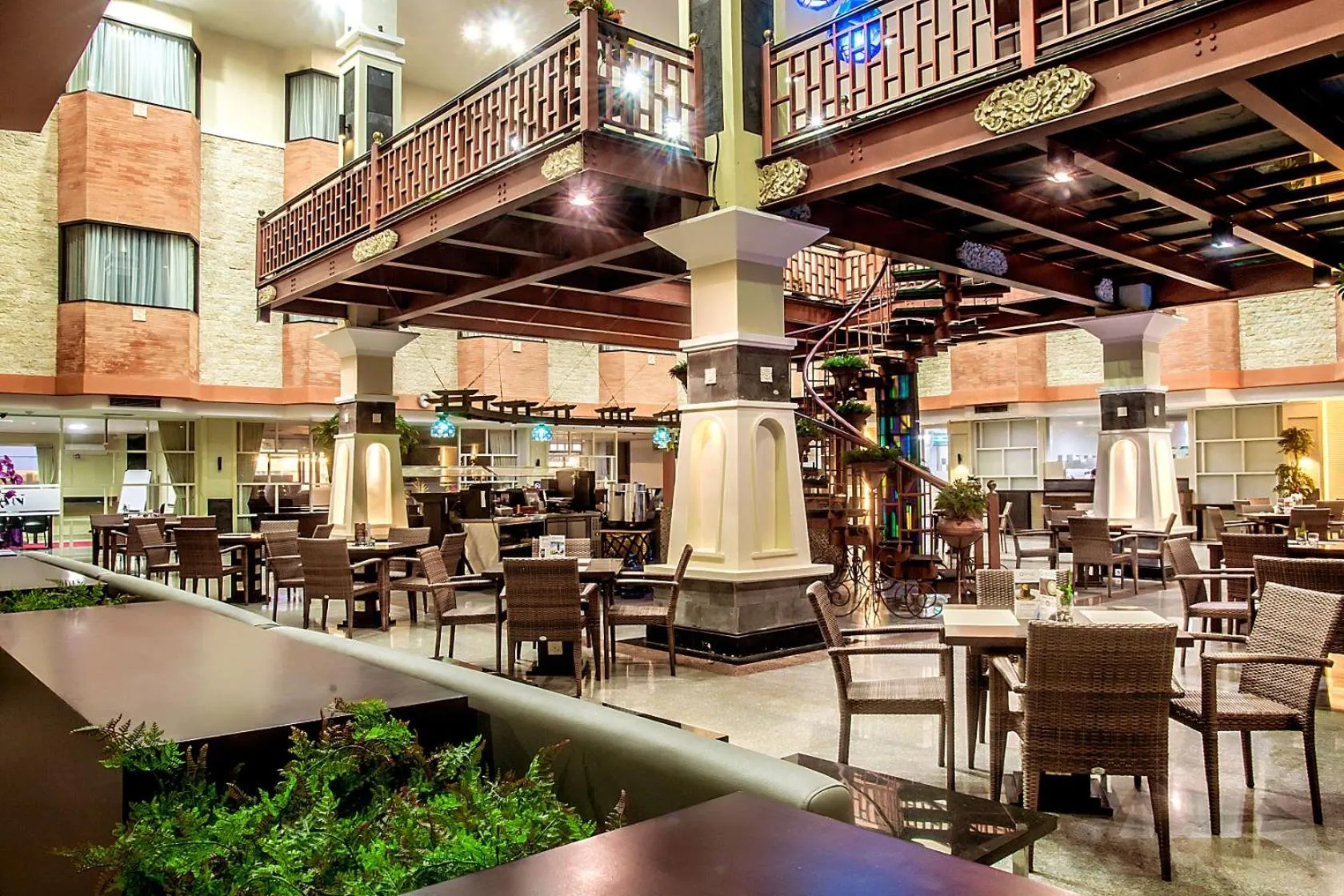 Restaurant/places to eat in Famous Hotel Kuta Formerly Permata Kuta Hotel