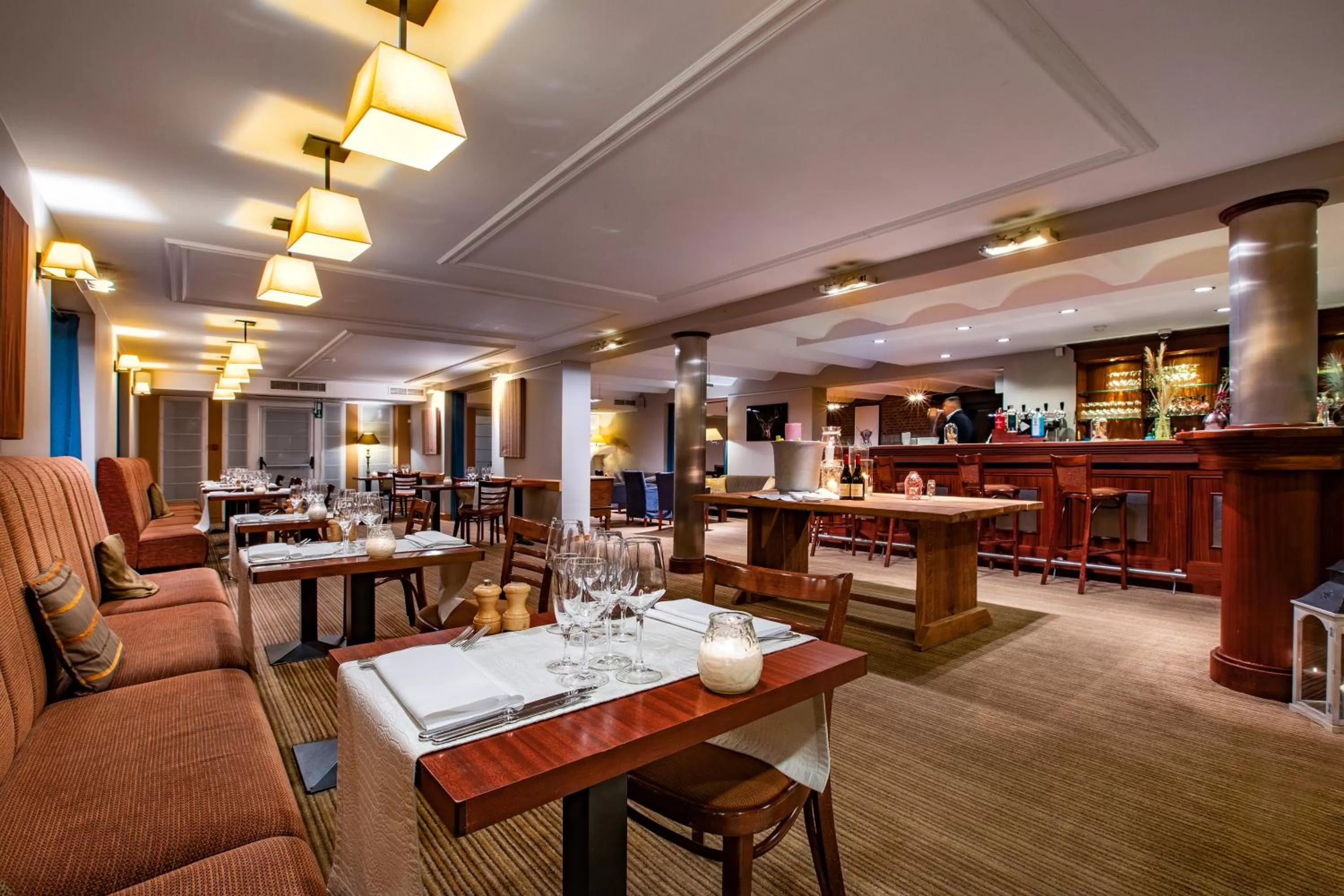 Restaurant/places to eat in Hotel Quartier Latin