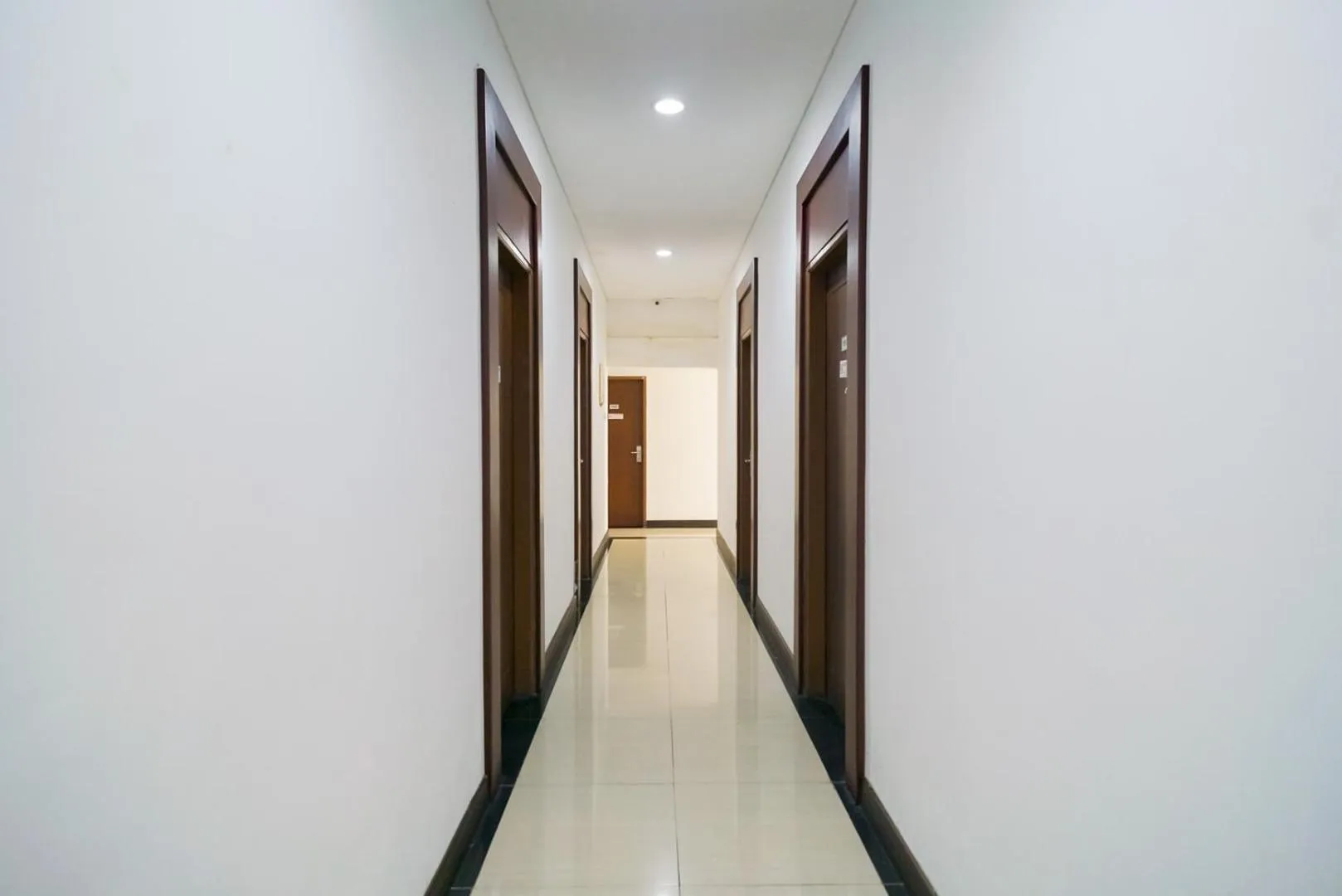 Property building in Urbanview Hotel Bes Mangga Besar by RedDoorz