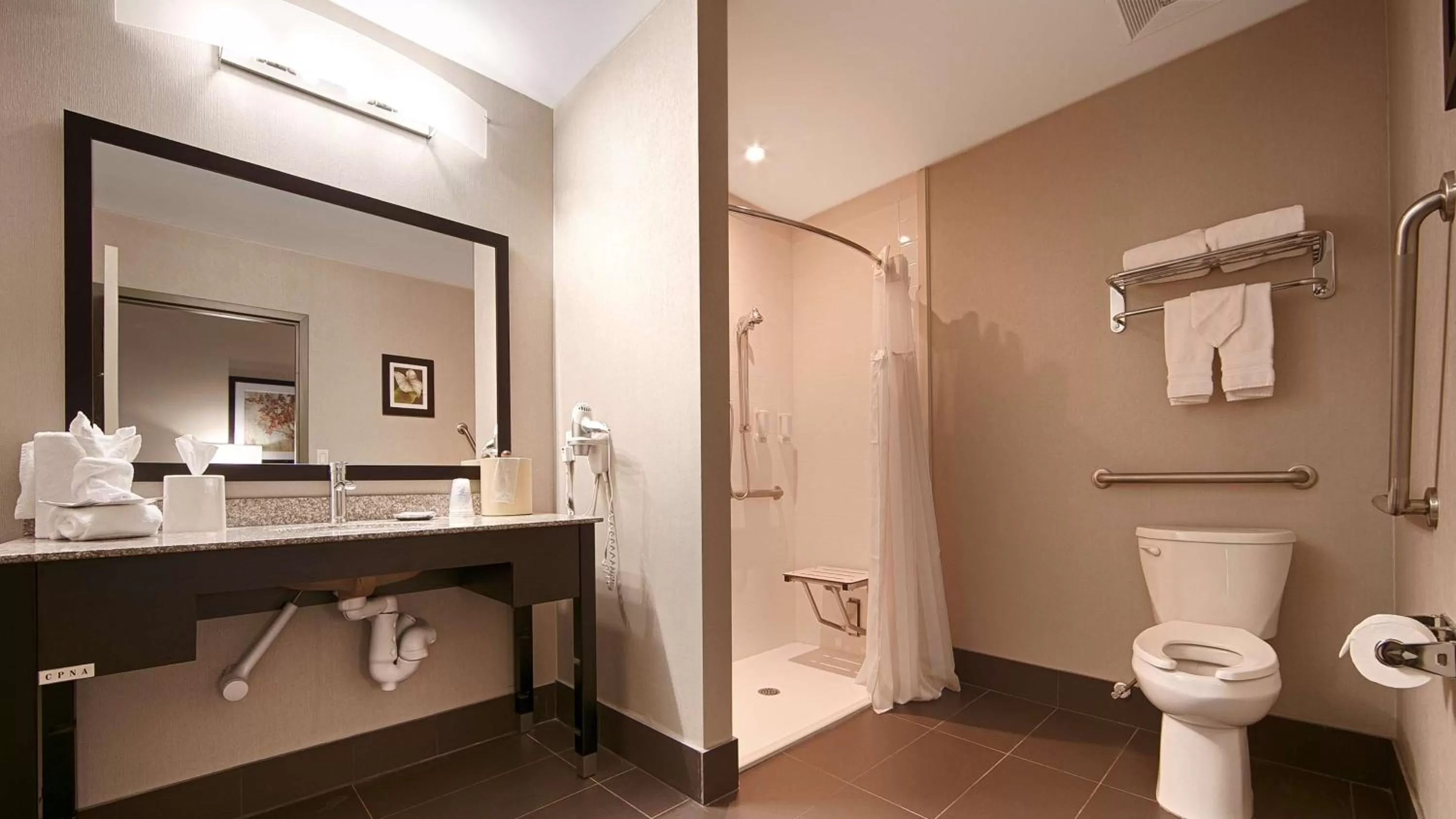 King Room with Roll-In Shower - Disability Access in Best Western Plus Fergus Hotel