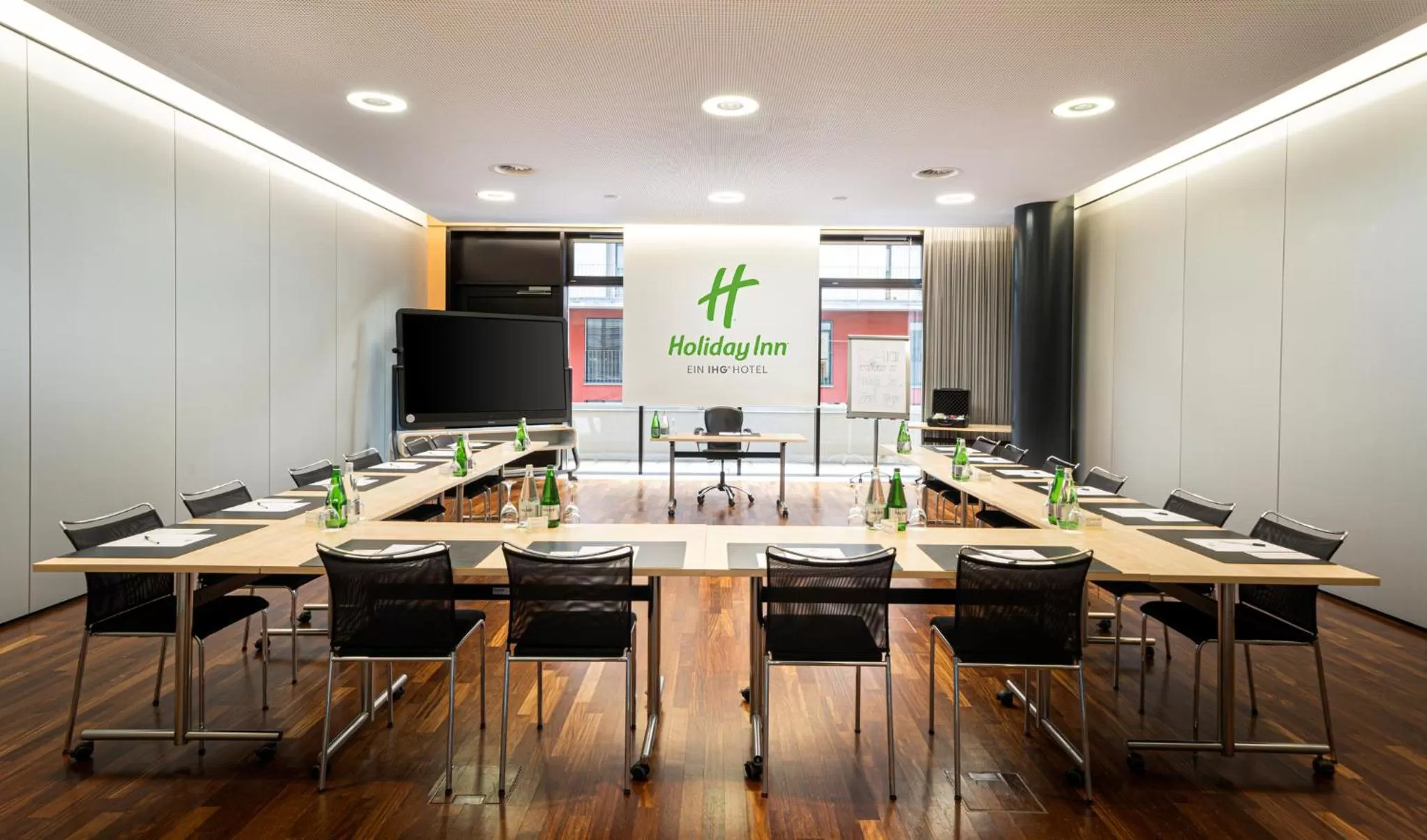 Meeting/conference room in Holiday Inn Zürich Messe by IHG