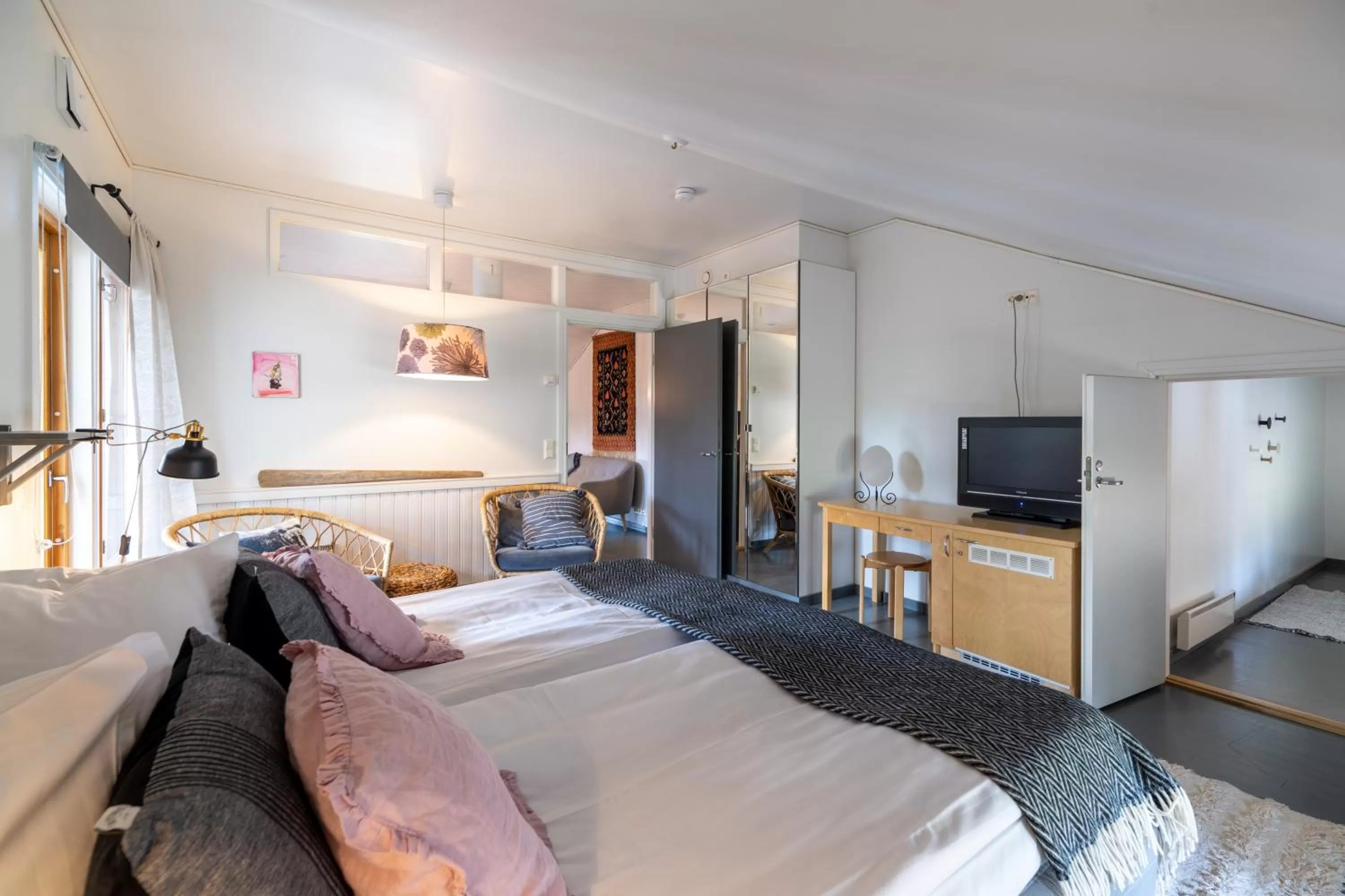 Bed, Seating Area in Sahanlahti Resort