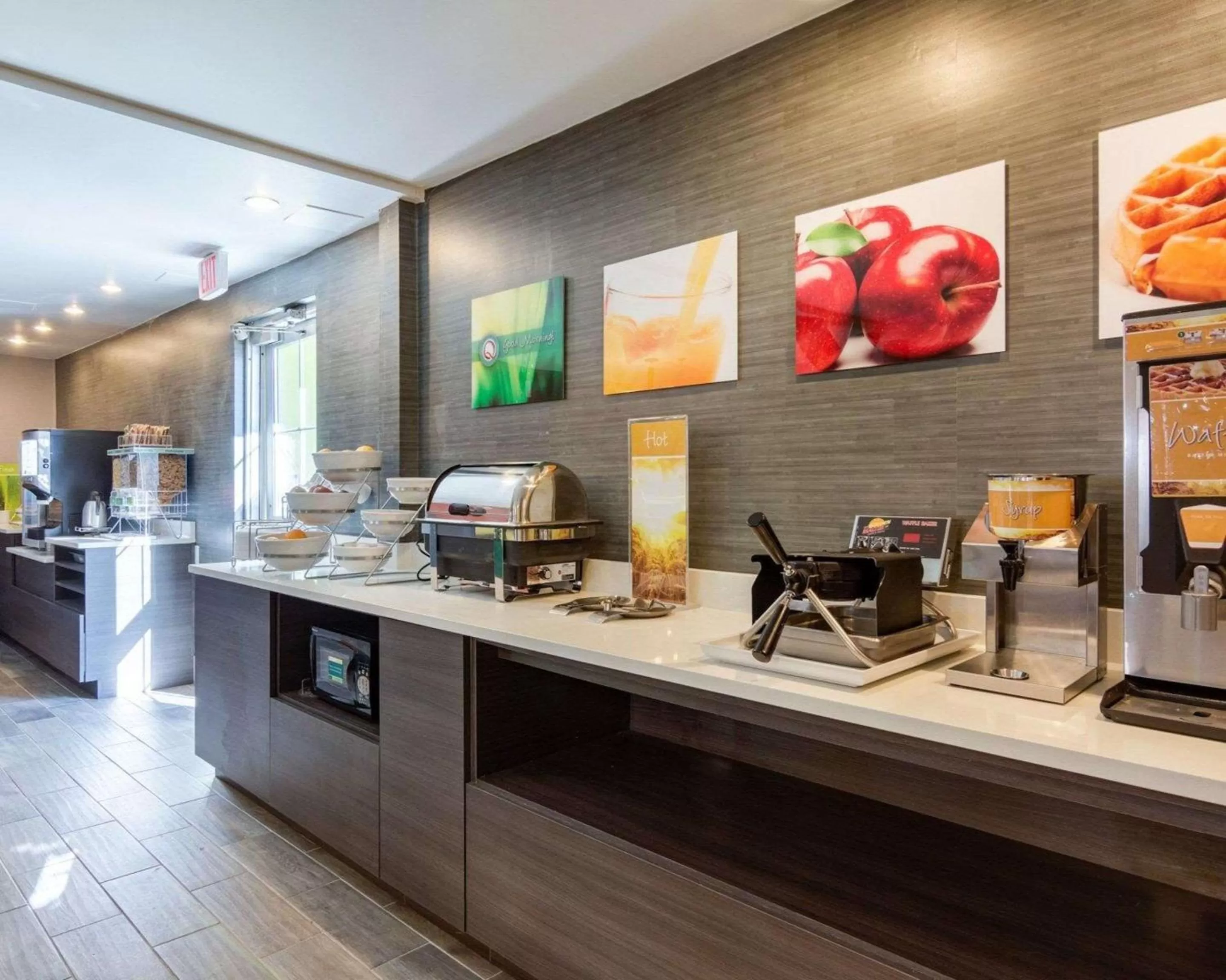 Restaurant/places to eat in Quality Inn & Suites Ashland near Kings Dominion