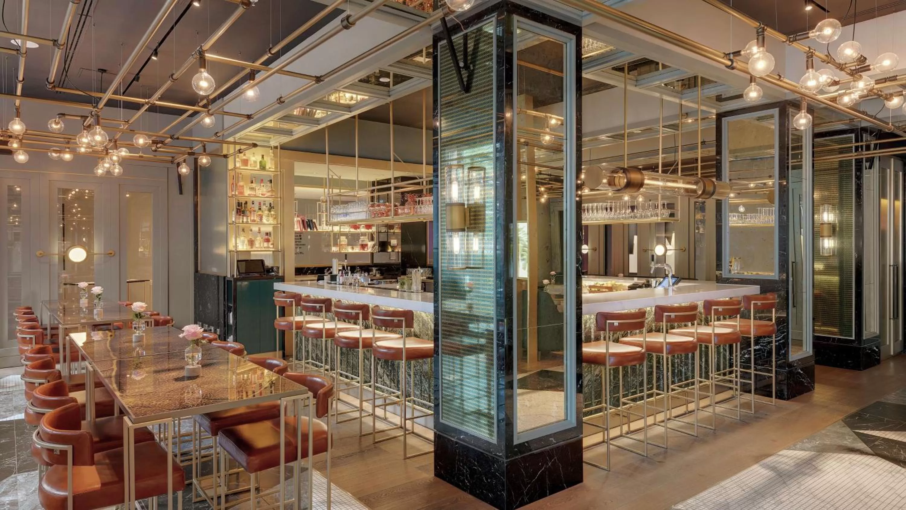 Lounge or bar in Hilton Munich City