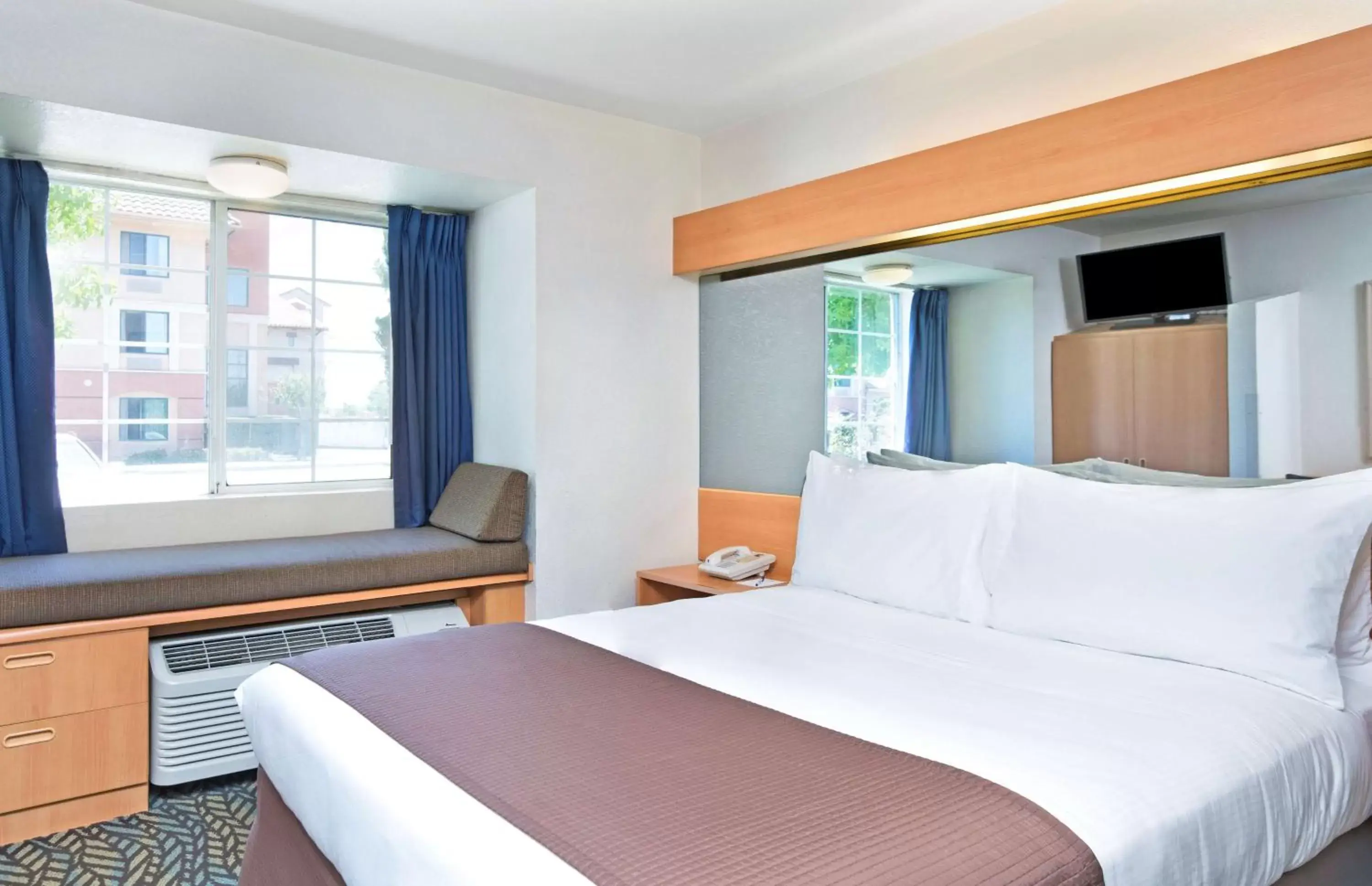 Queen Suite with Sofa-bed - Non-Smoking in Microtel Inn & Suites, Morgan Hill Queen Suite with Sofa-bed - Non-Smoking in Microtel Inn & Suites, Morgan Hill