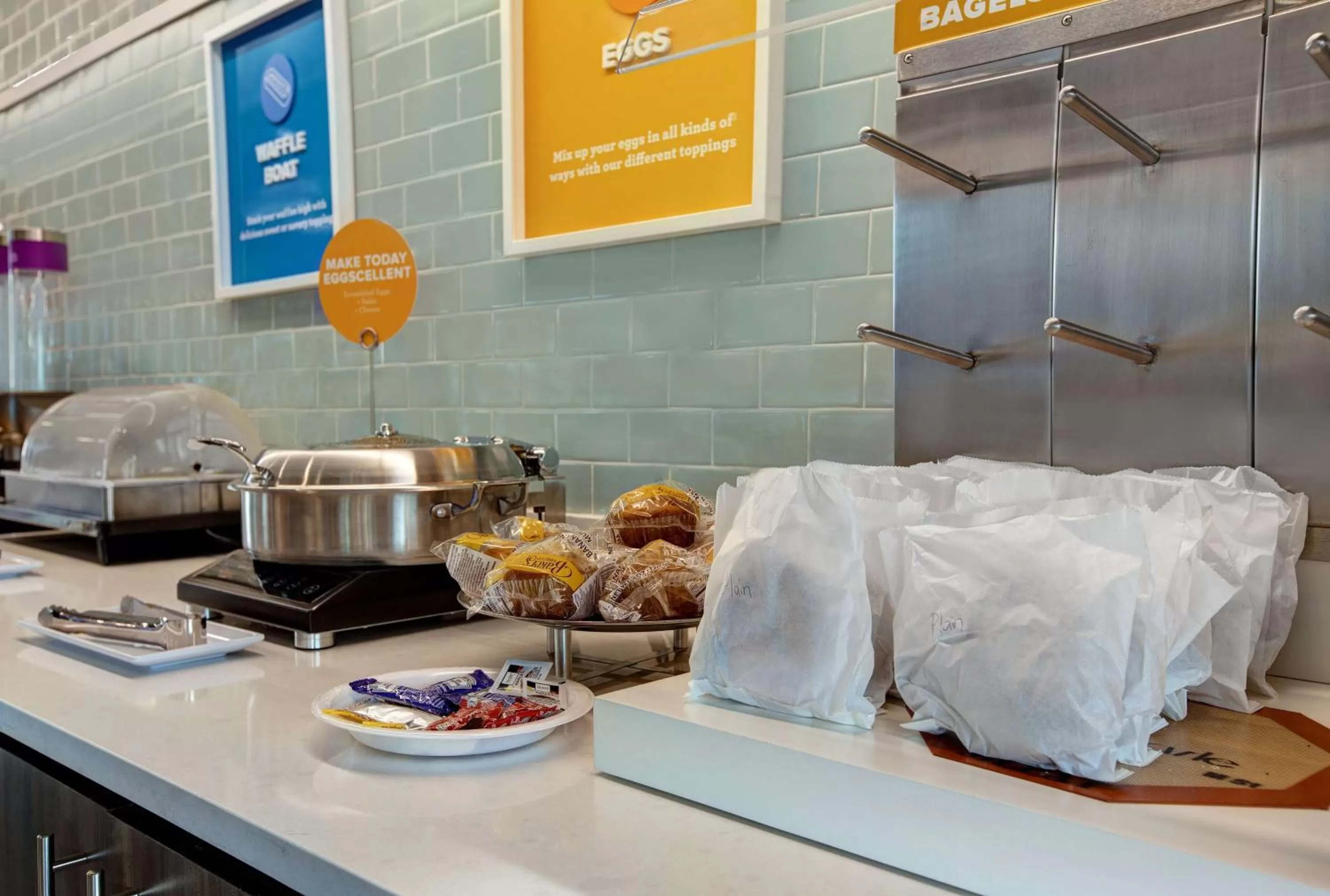 Breakfast in Tru By Hilton Knoxville West Turkey Creek