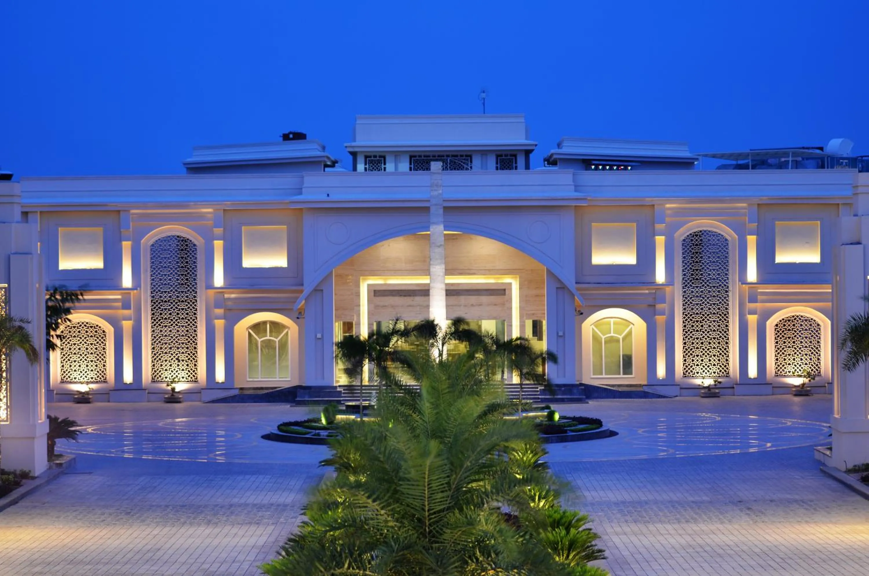 Facade/entrance in The Umrao