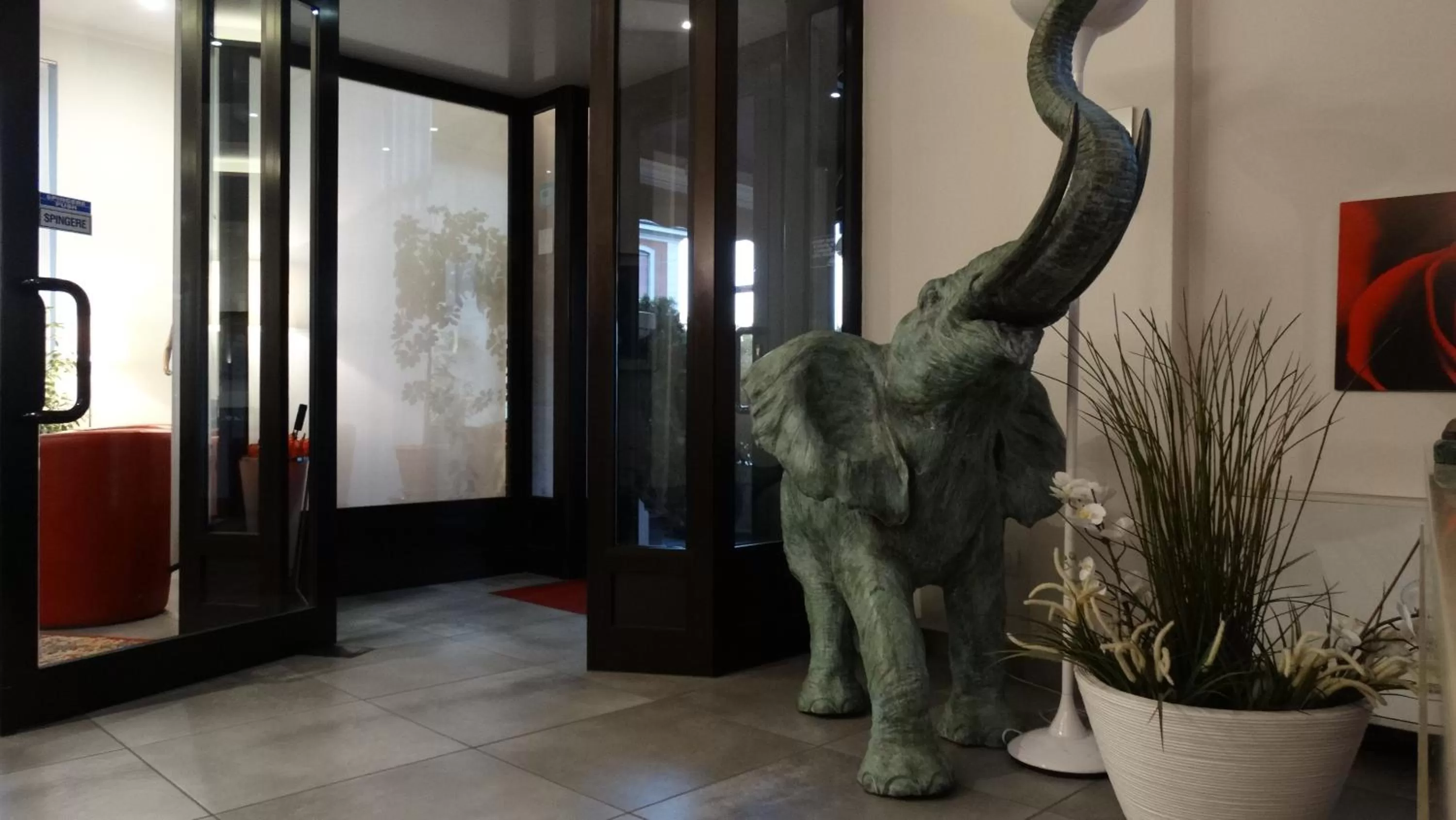 Lobby or reception in Hotel La Nuova Rotaia