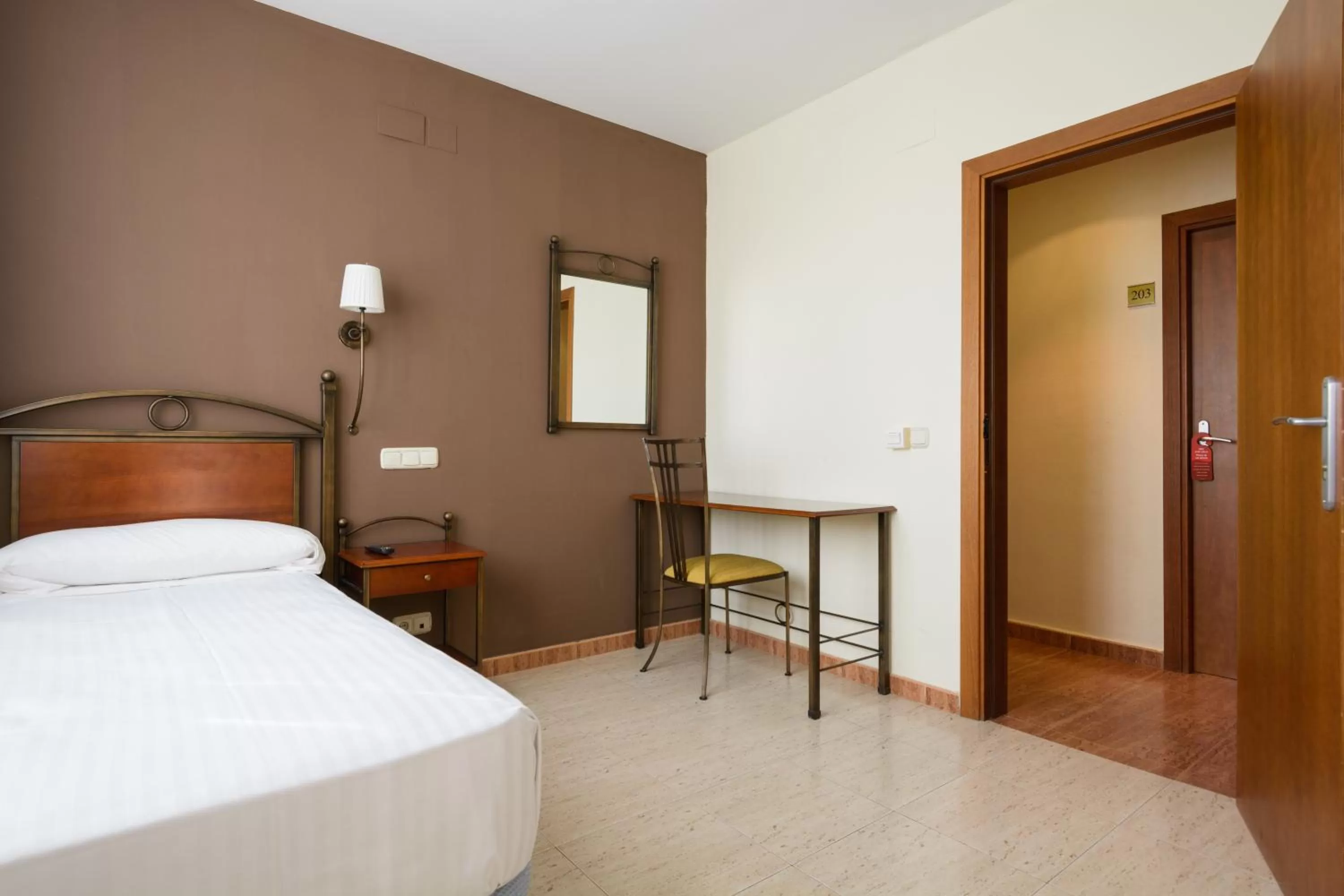 Photo of the whole room, Bed in Hospedium Hotel Don Fidel