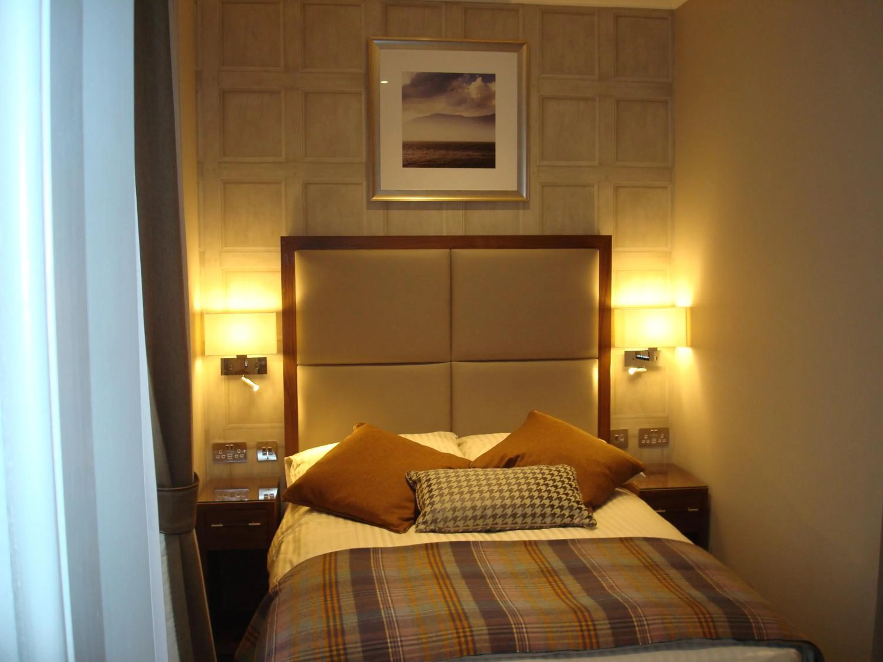 Bed in Cruachan Hotel