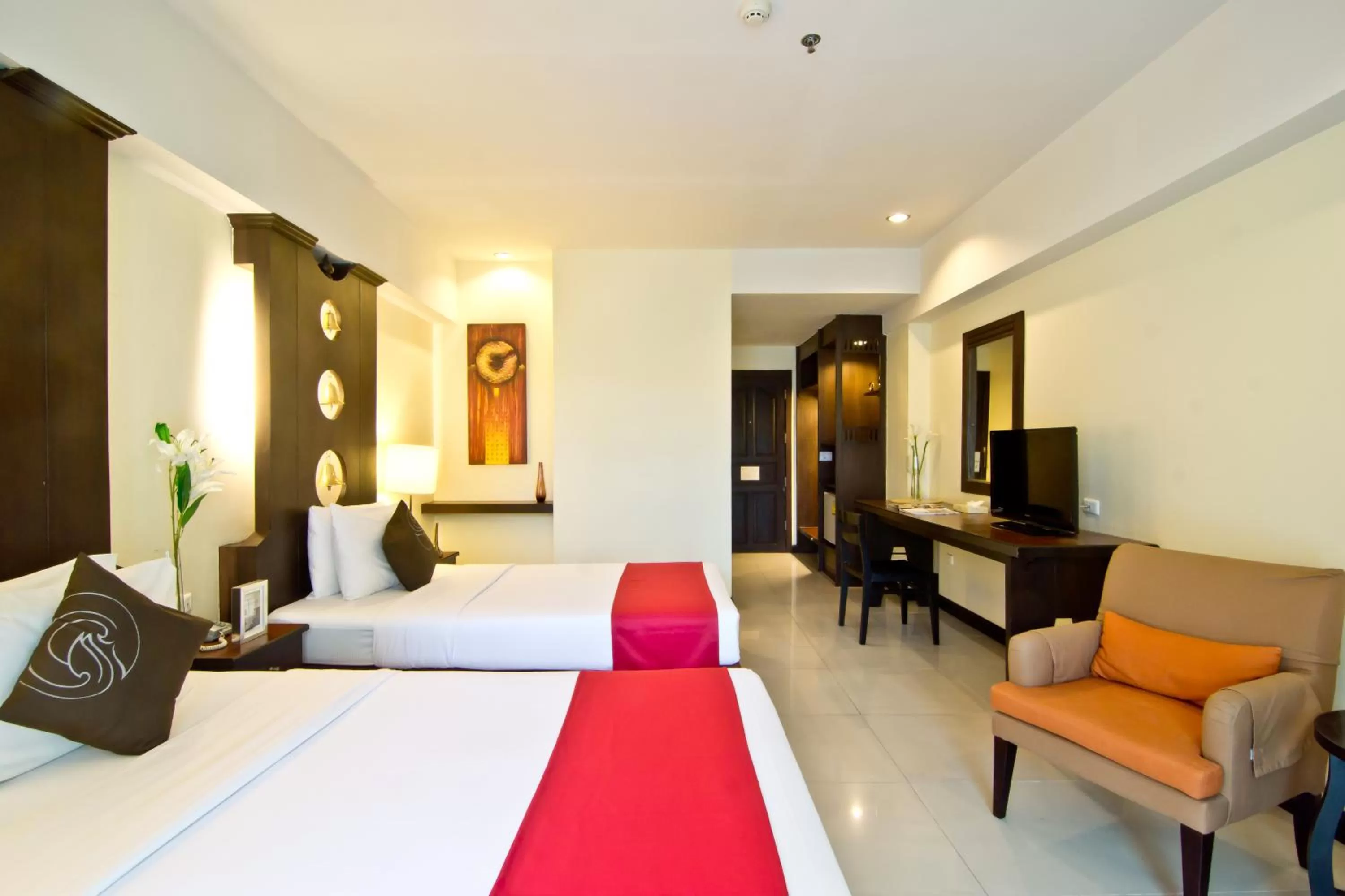 Bedroom, Bed in Golden Sea Pattaya - SHA Extra Plus