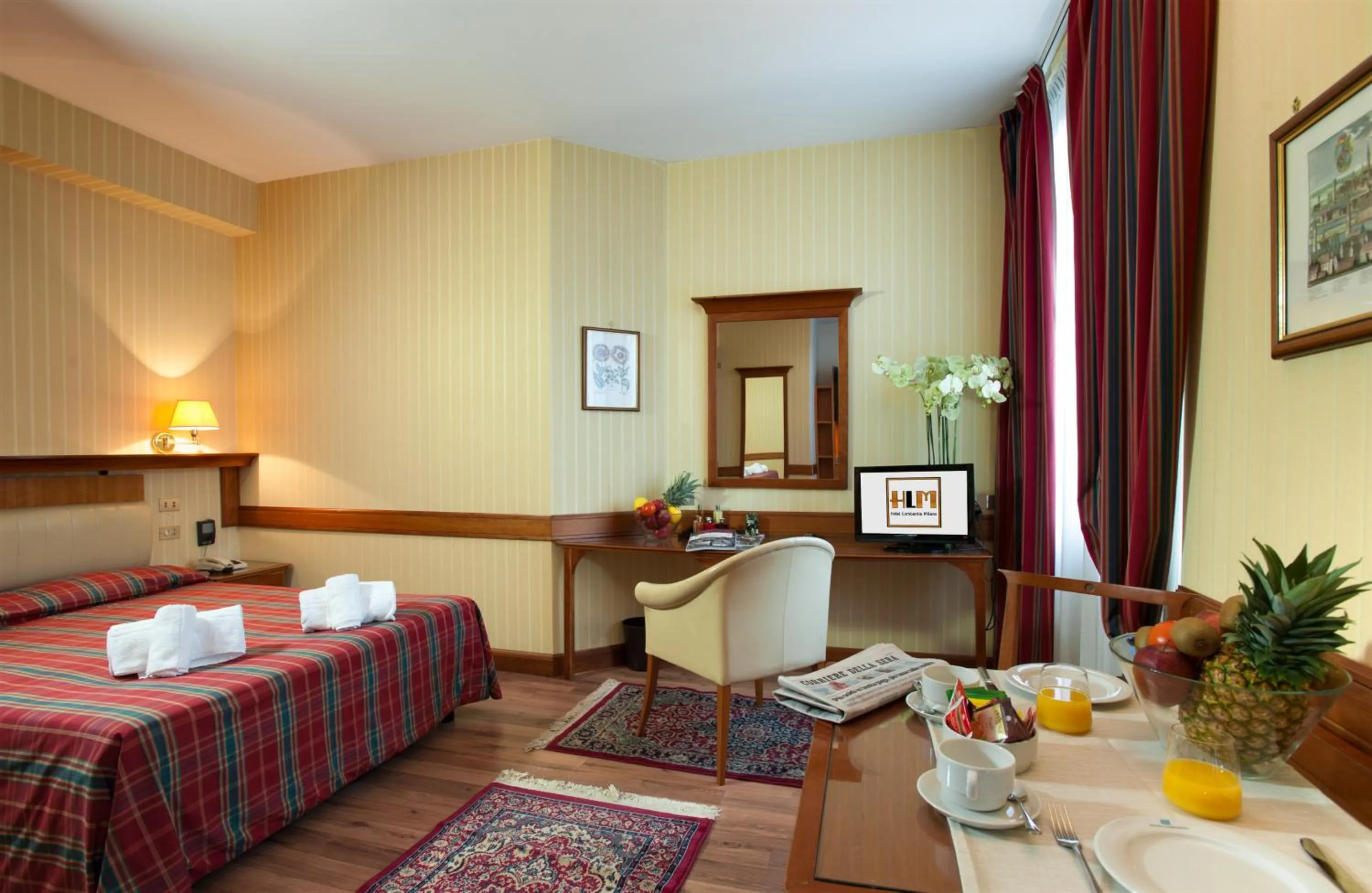 Photo of the whole room, Bed in Hotel Lombardia