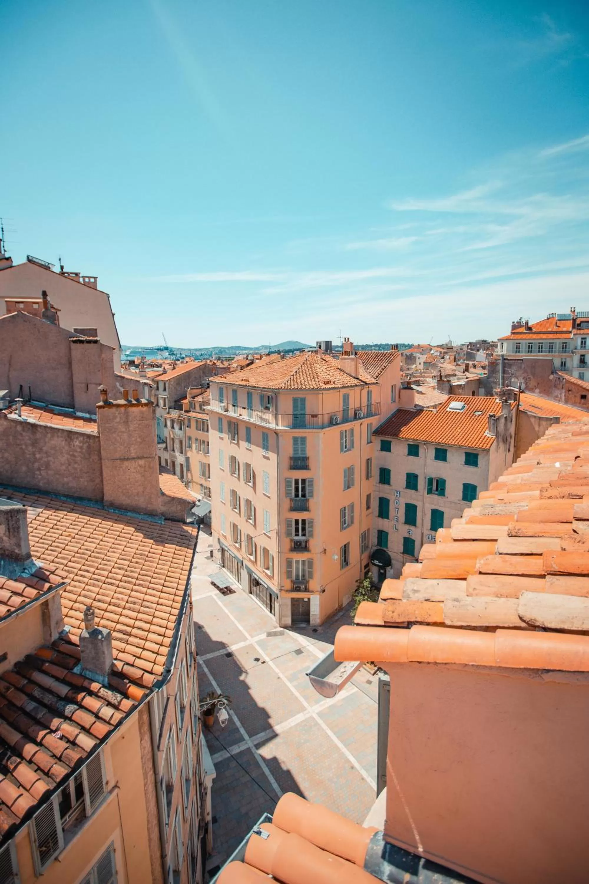 Bird's eye view in Grand Hôtel Dauphiné Toulon, Boutique Hôtel & Suites