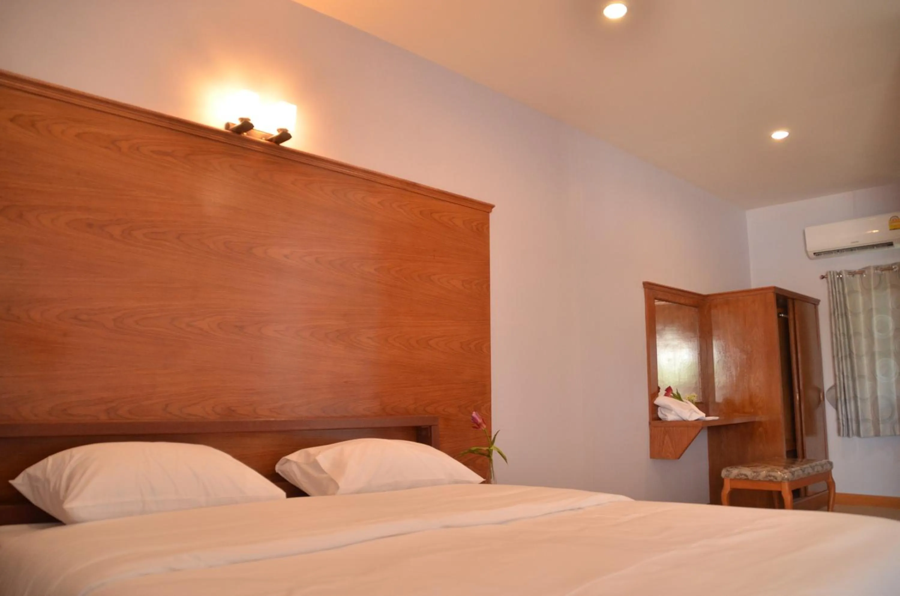 Bed in Chao Phraya Home