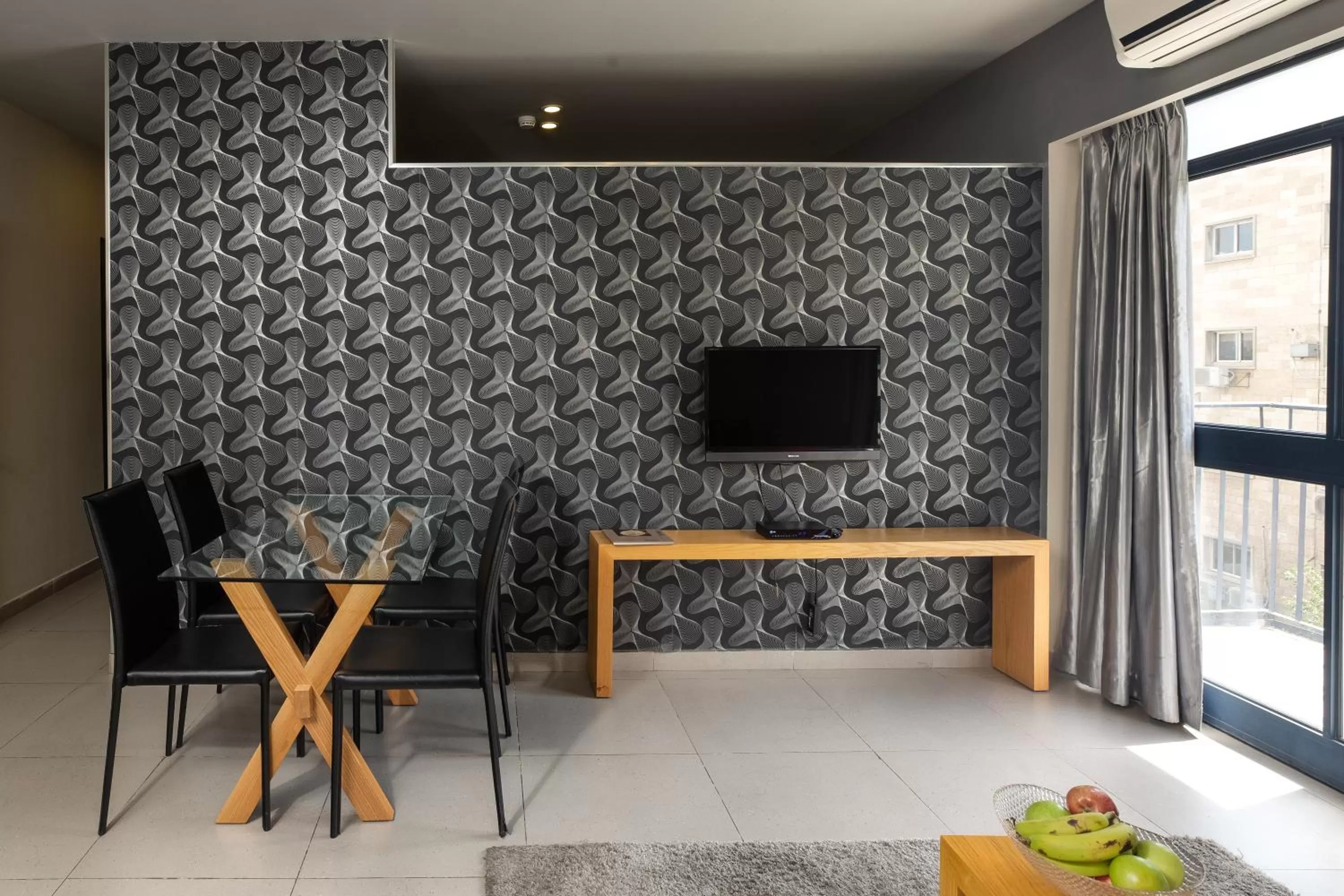 TV and multimedia in Hillel 11 Hotel