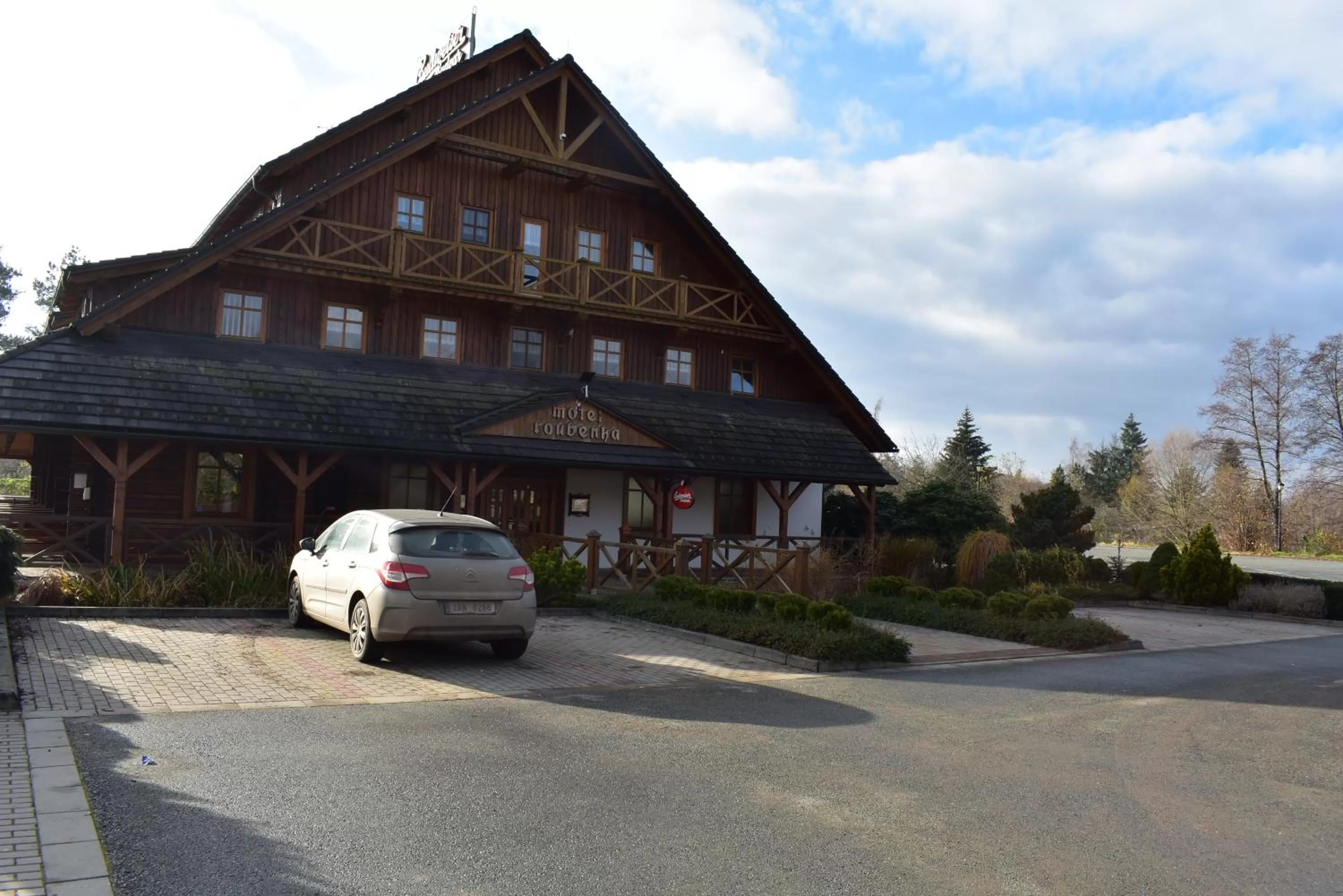 Property building in Motel Roubenka