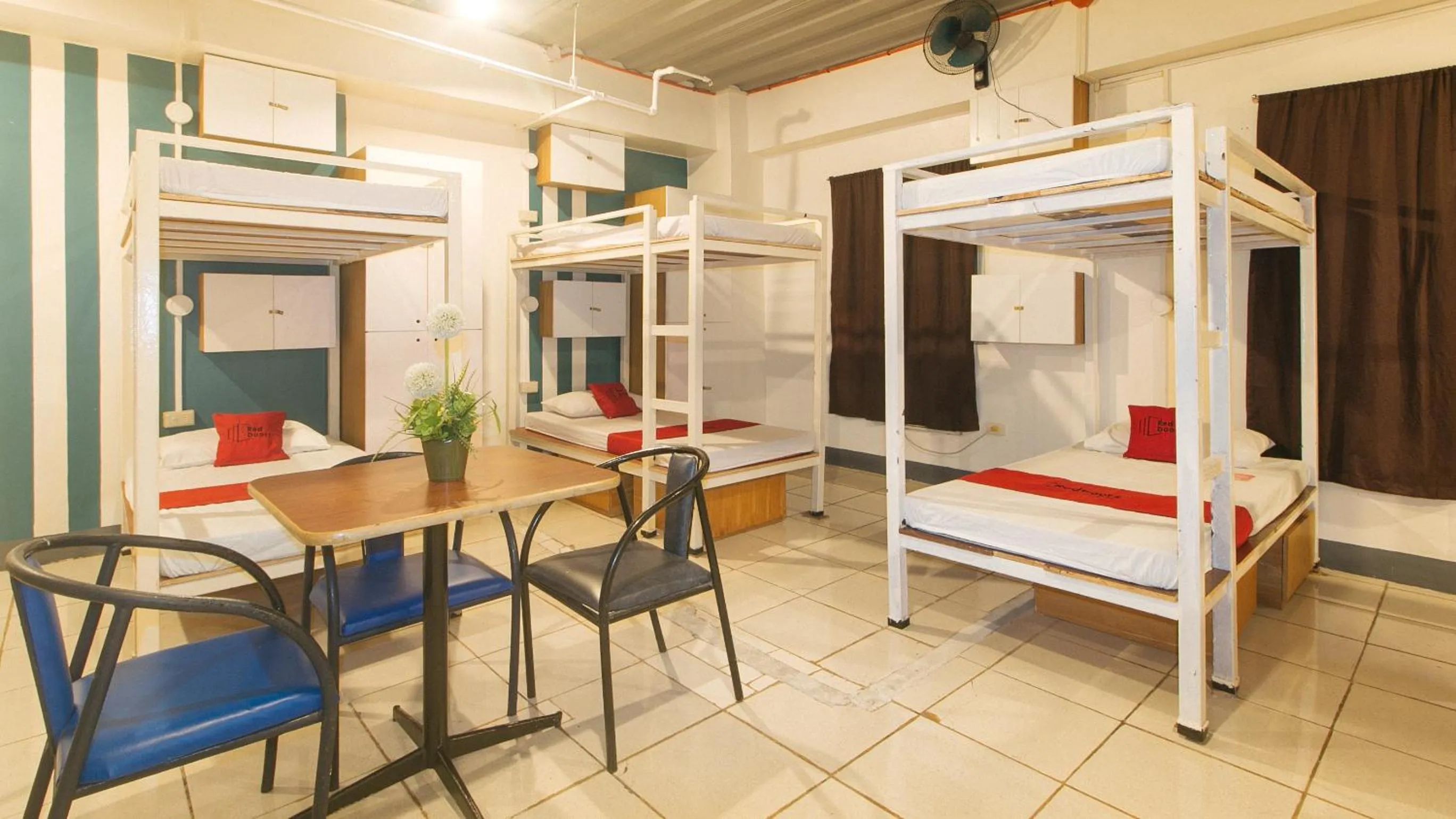 Photo of the whole room, Bed in RedDoorz at Crowne One Condo