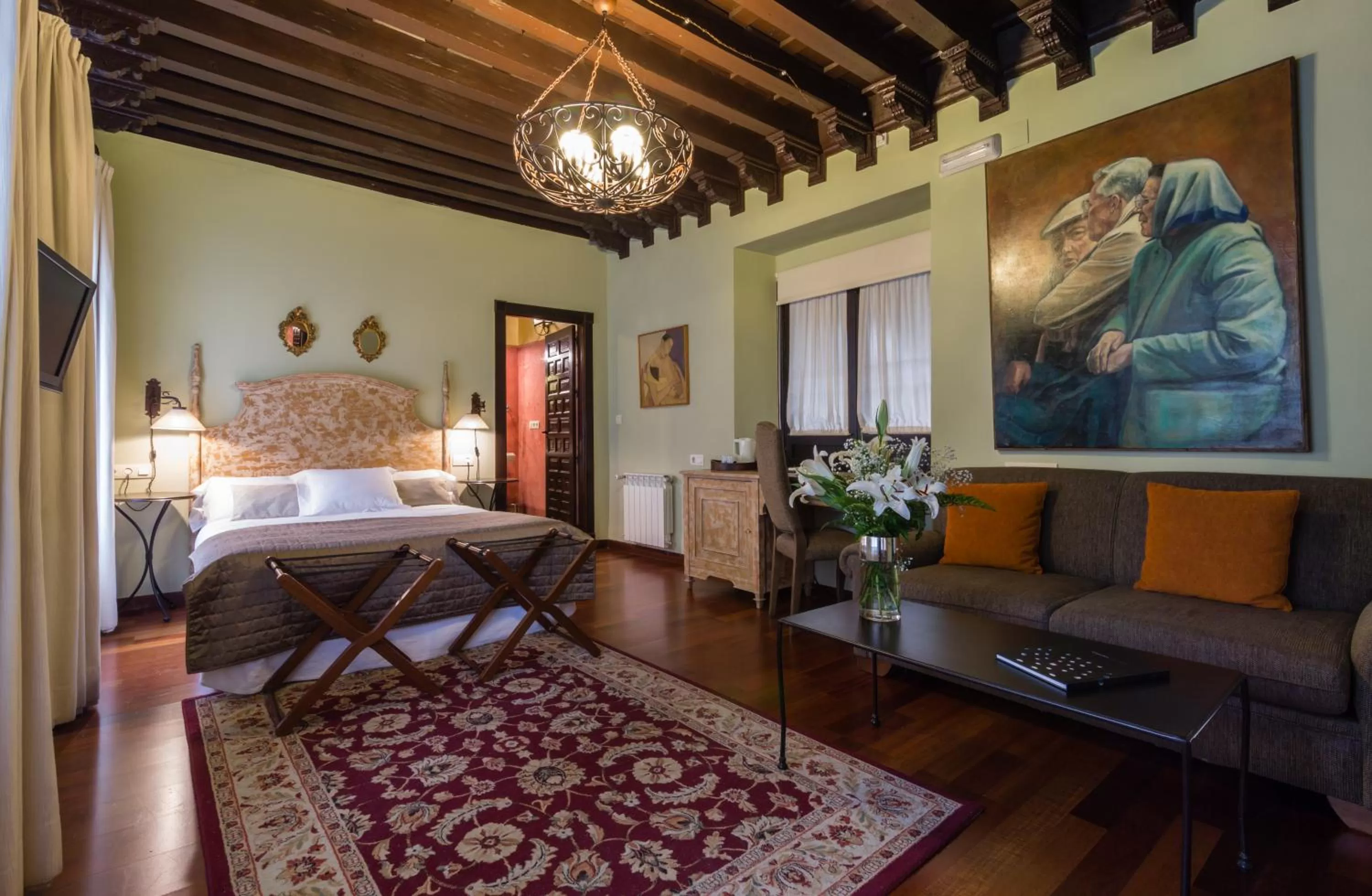 Bedroom in Palacio de Mariana Pineda