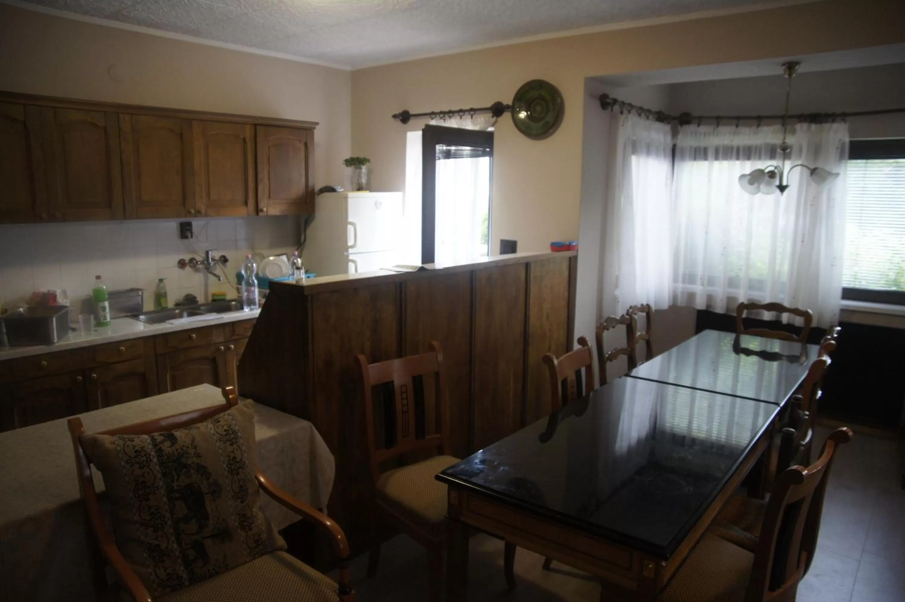 Restaurant/Places to Eat in Szuzanna Fenyves Panzió