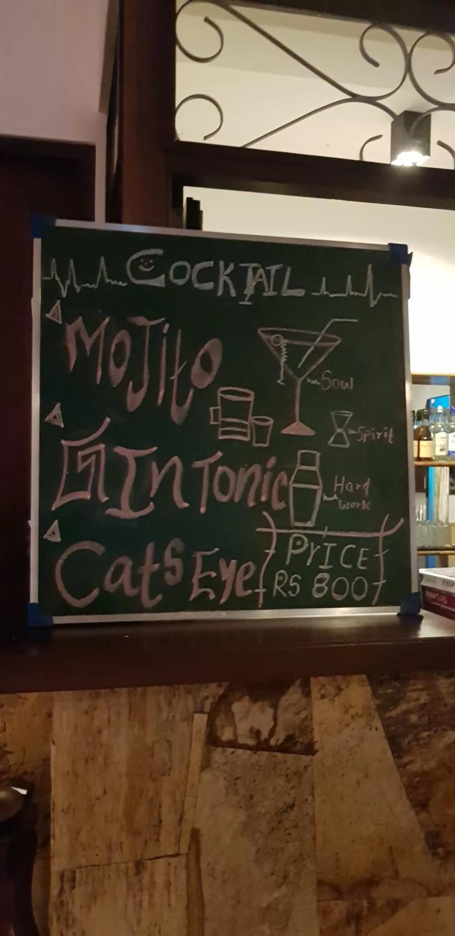 Lounge or bar, Property Logo/Sign in Feelin' good Resort