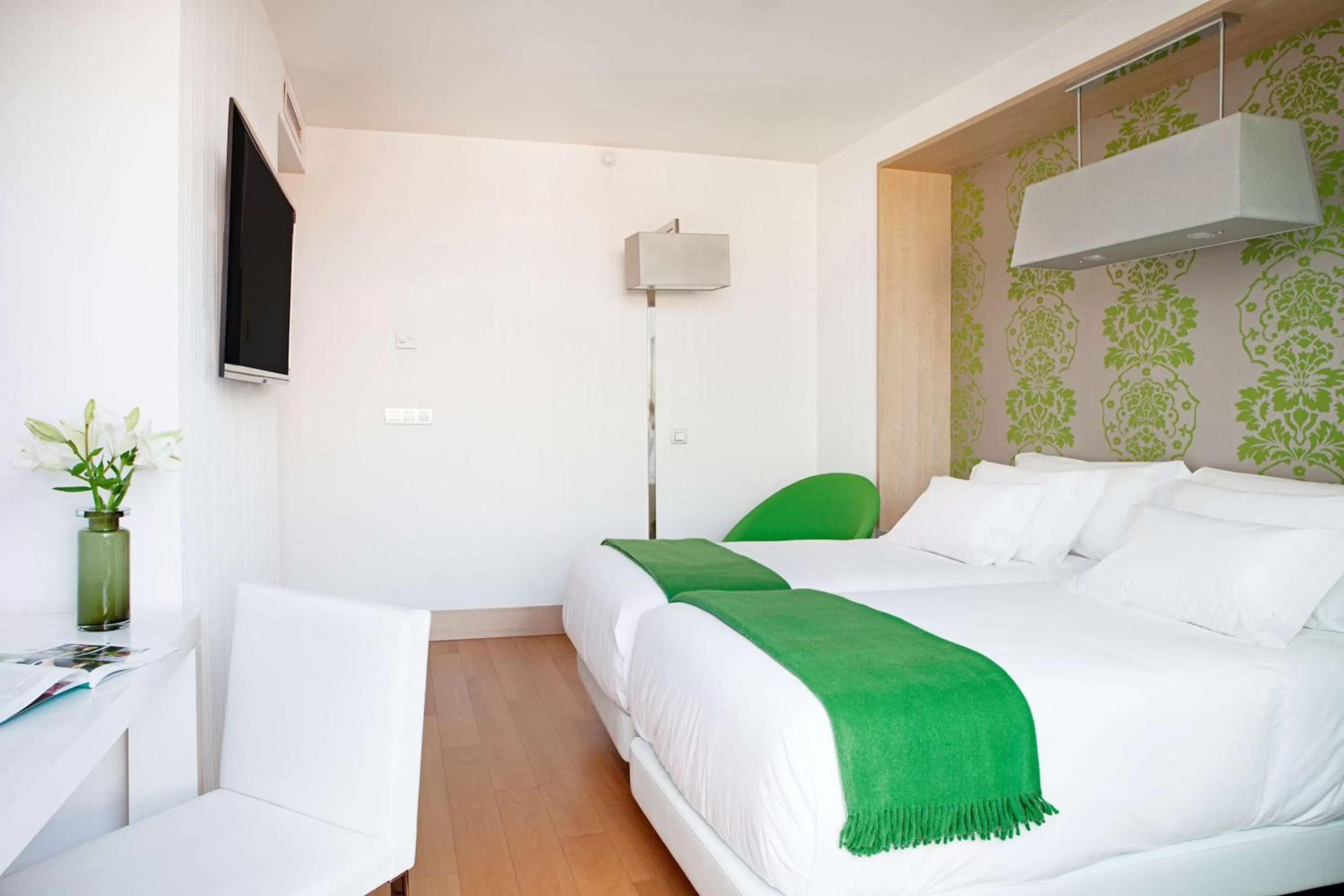 Standard Single Room in NH Madrid Principe de Vergara
