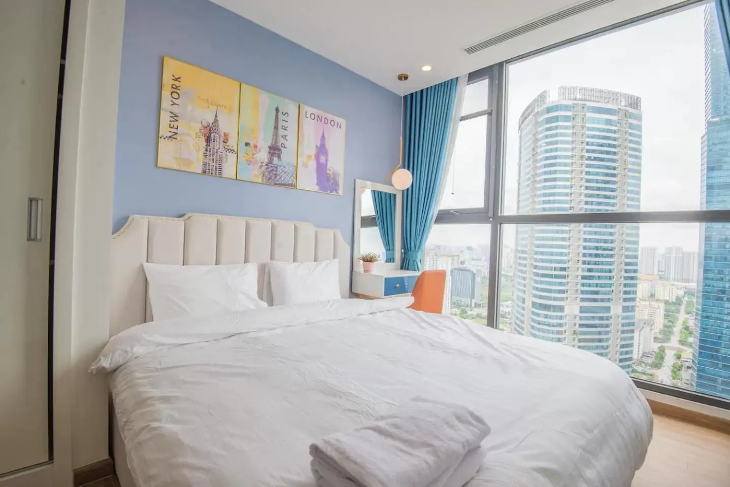 Bed in Vinhomes Skylake Apartment - by Bayhomes