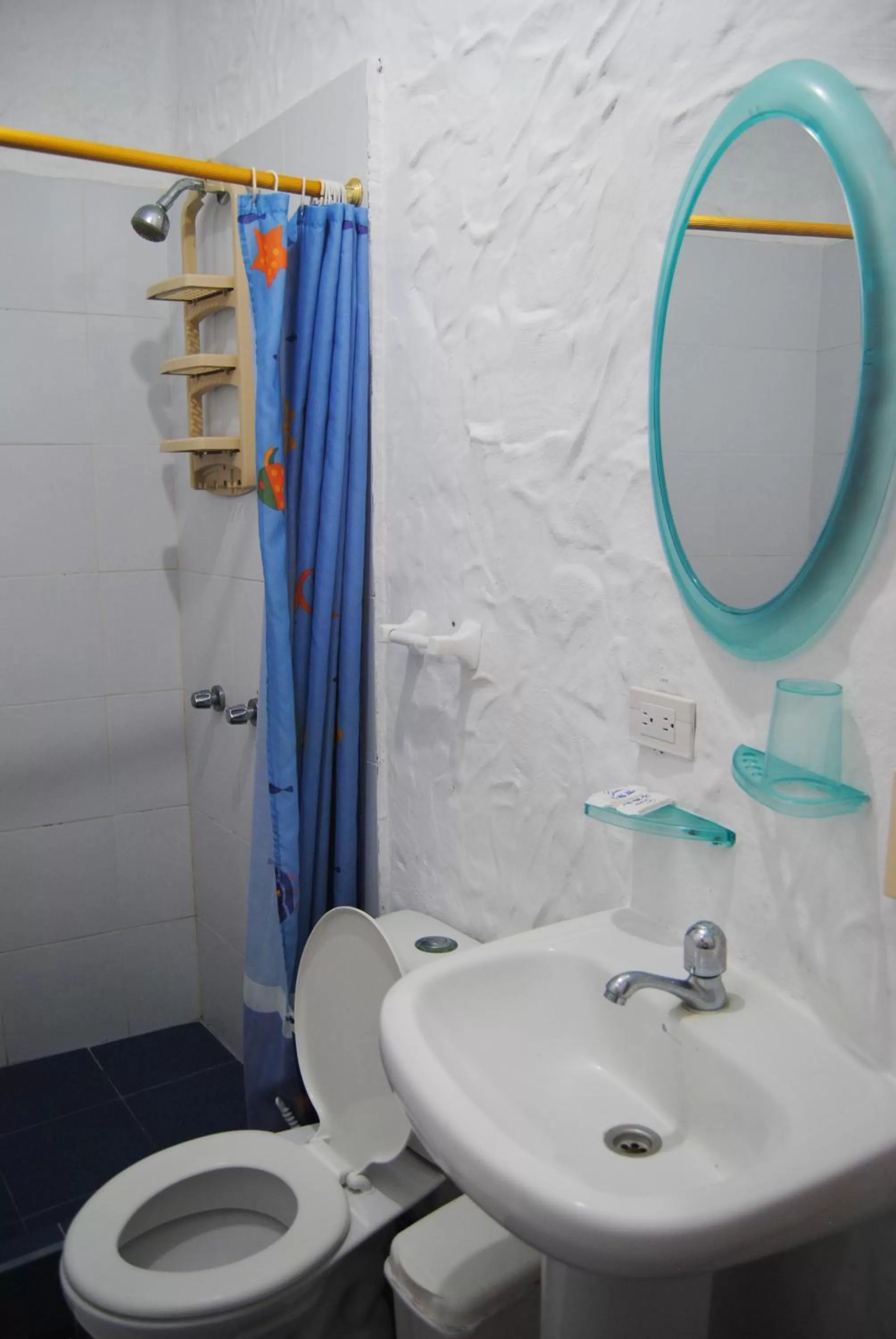 Shower, Bathroom in Hostal Galapagos by Bar de Beto