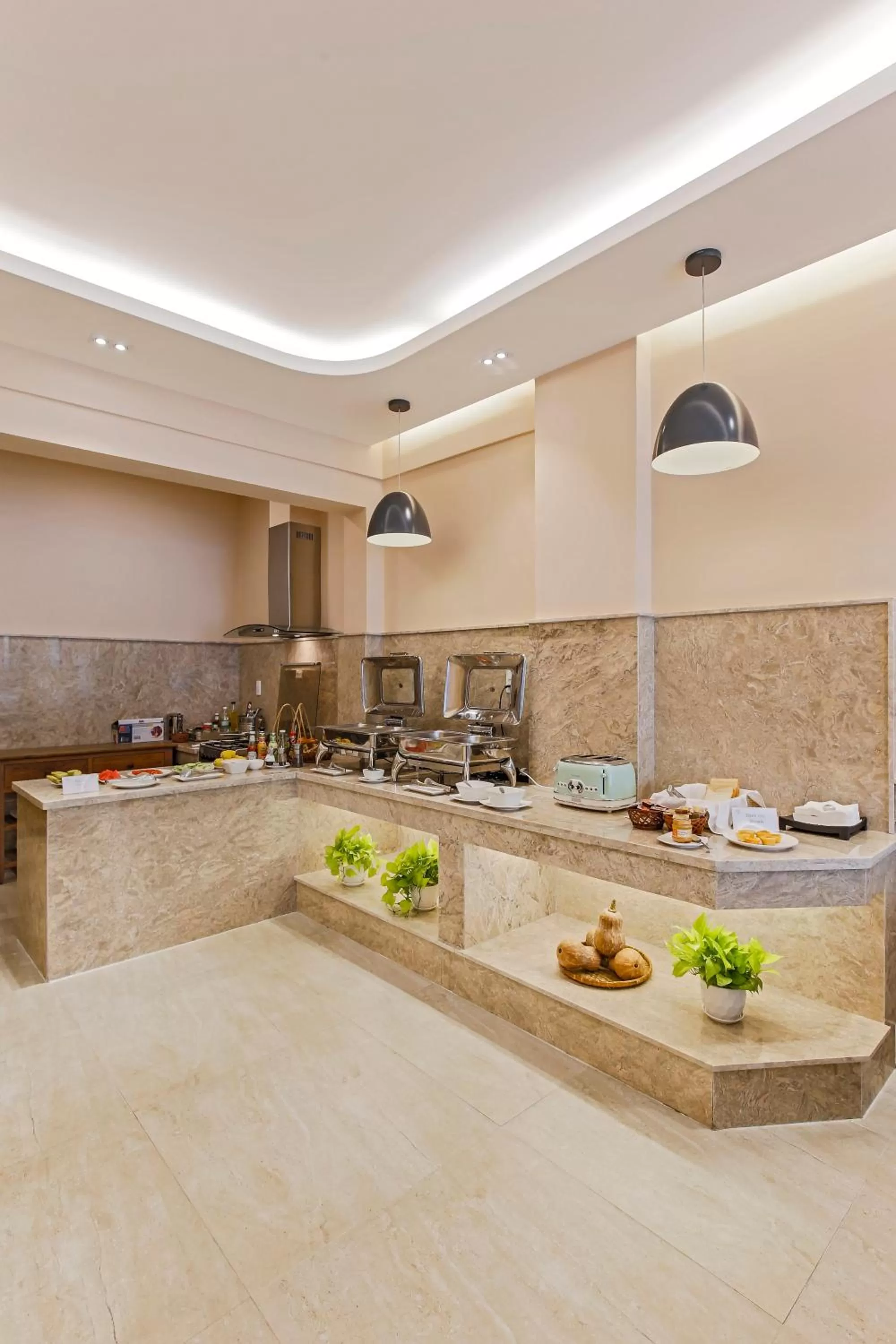 Food and drinks in Hoang Lan Hotel