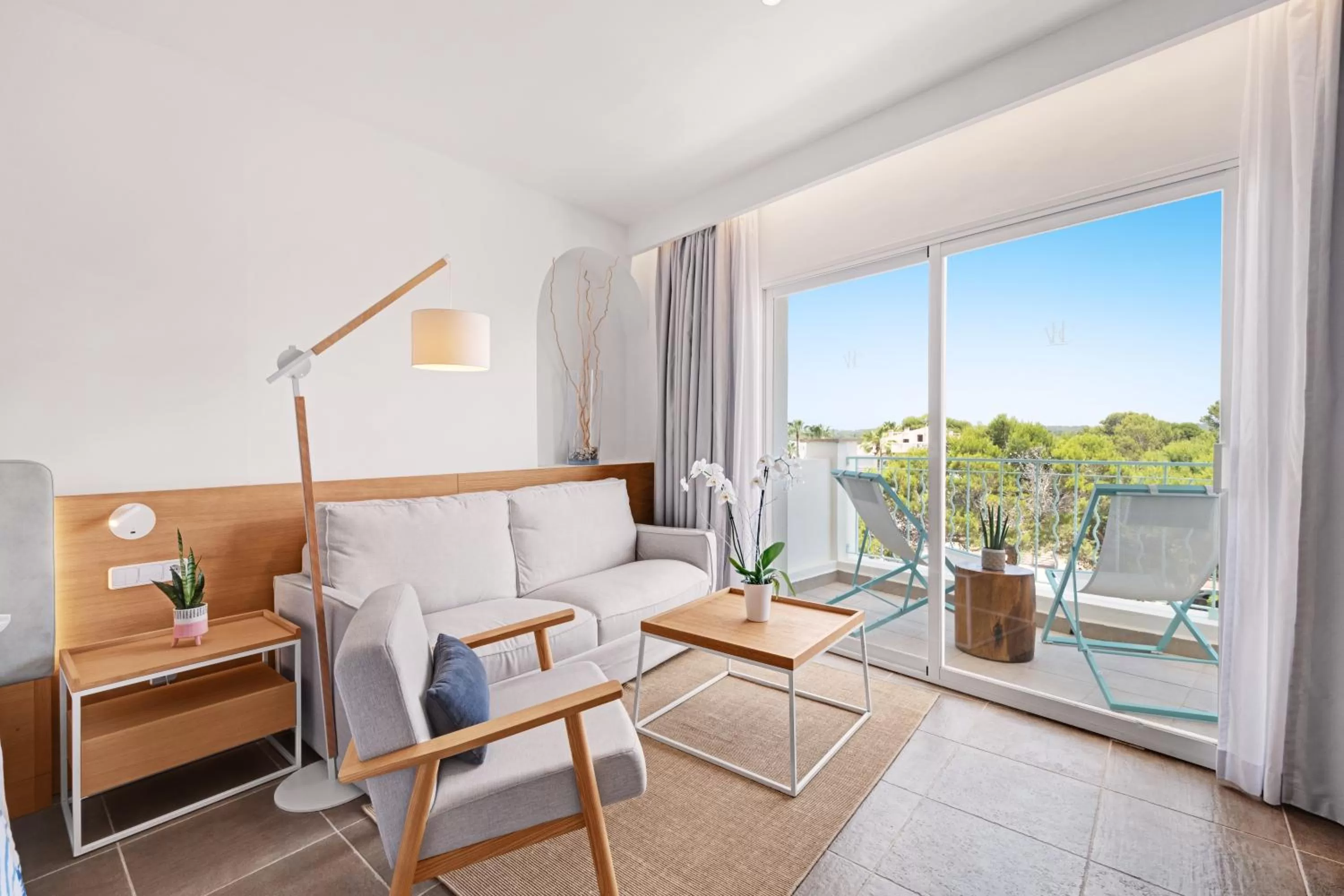 Junior Suite with Balcony in Hotel Villa Chiquita