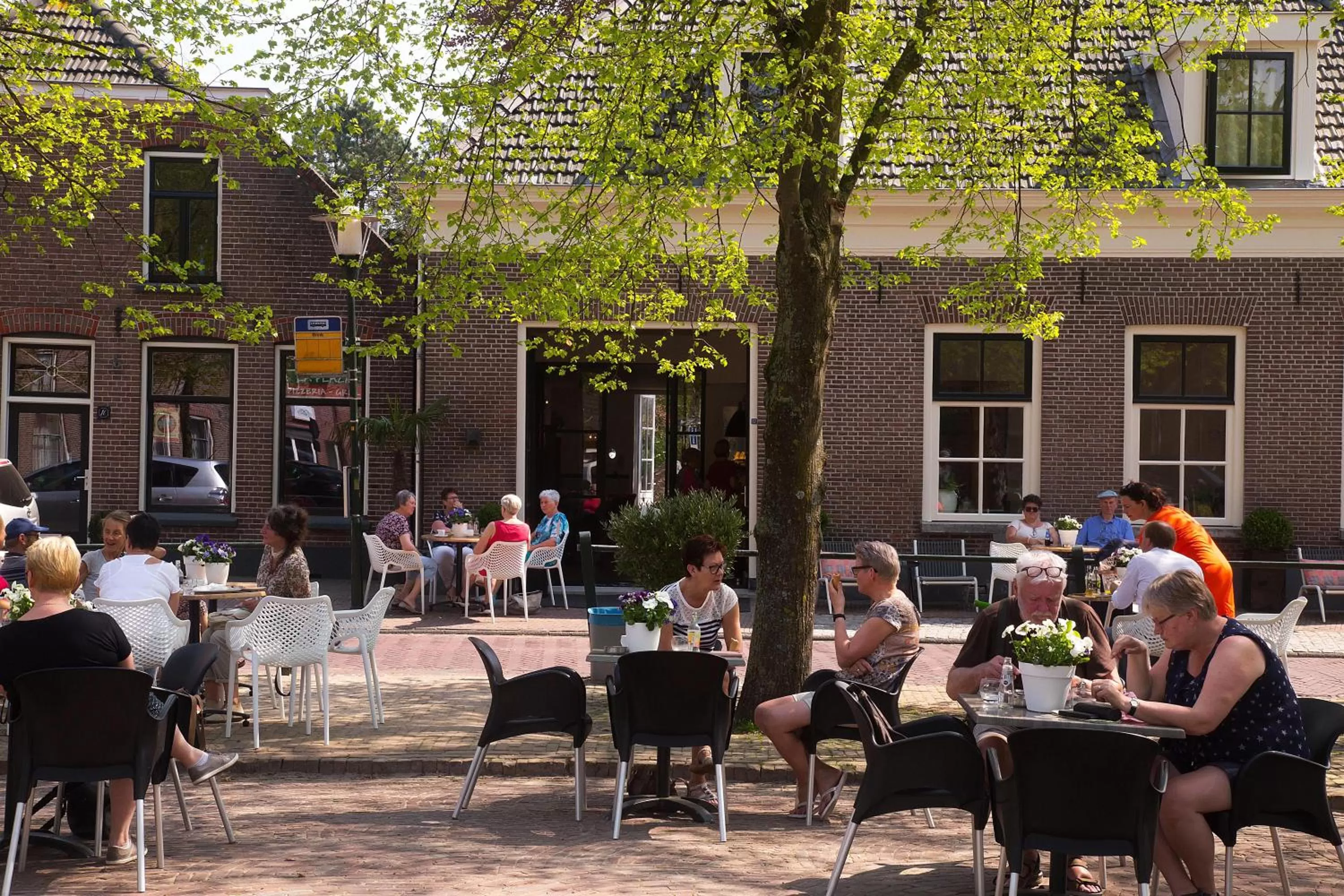 Restaurant/places to eat in Herberg Swaen aan de Brink