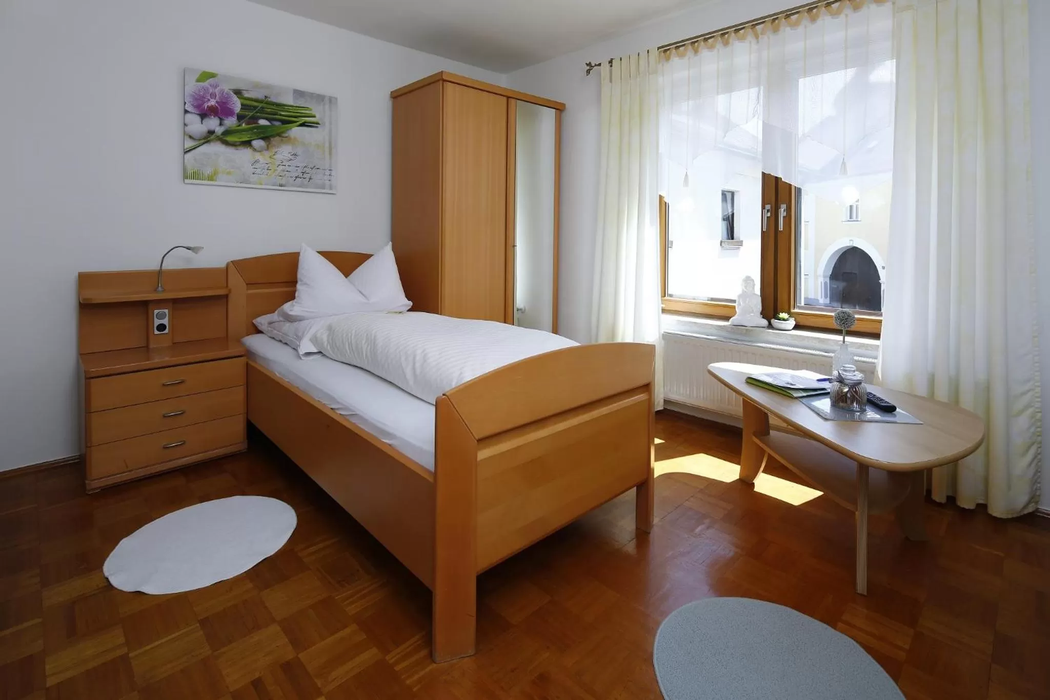 Bedroom, Bed in Gasthof Zur Burg