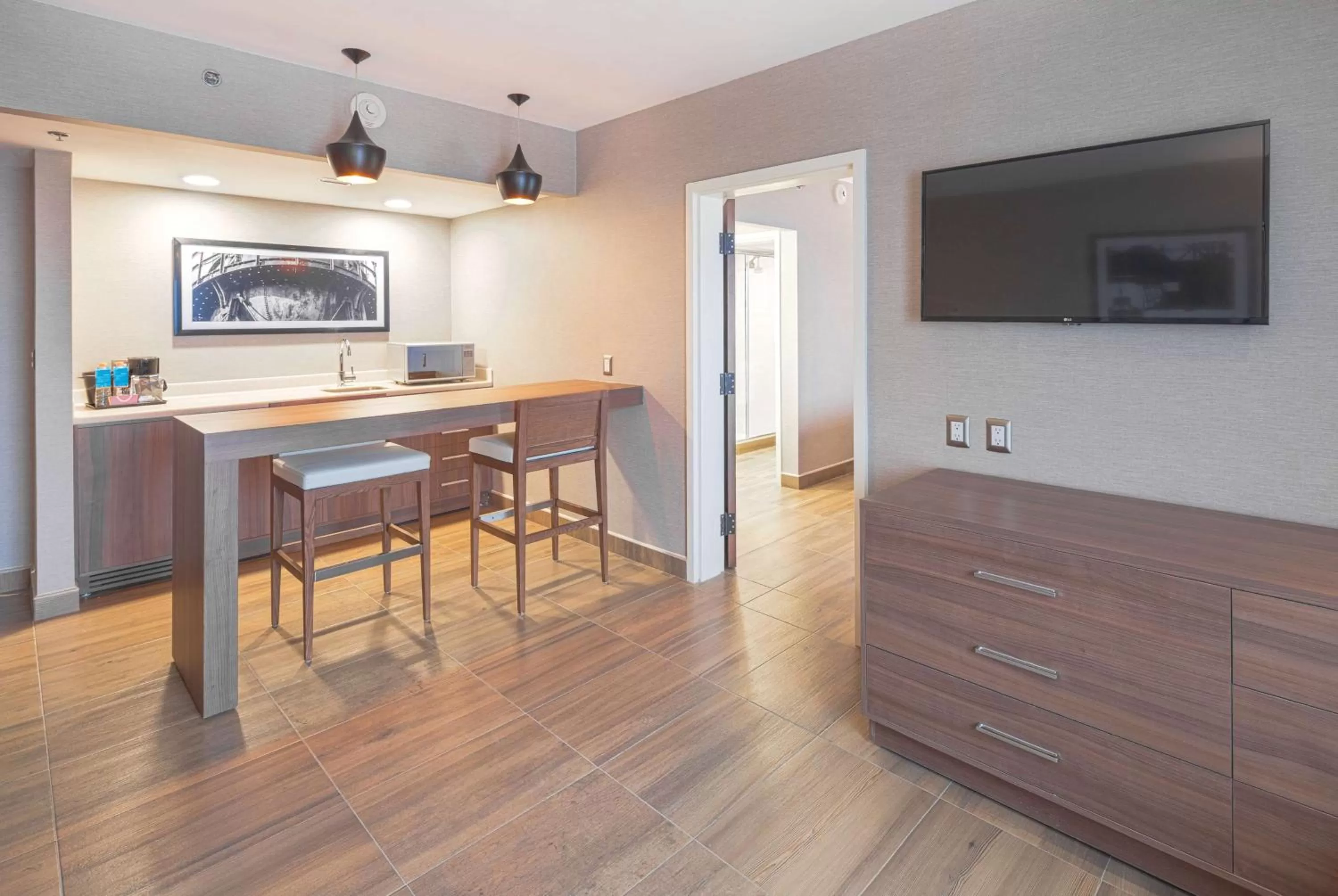 Living room in Hampton by Hilton Monterrey Galerias Obispado