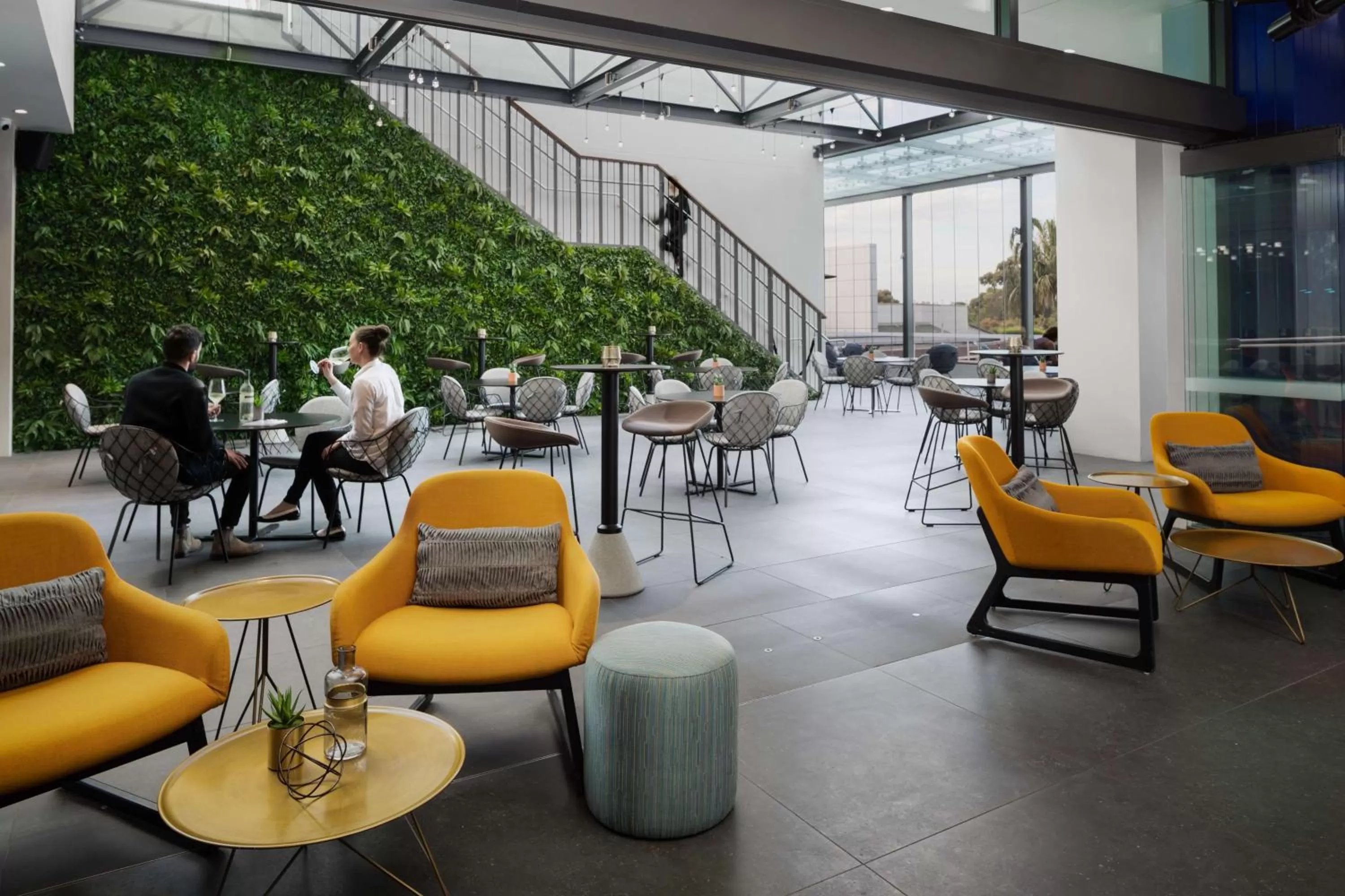 Lounge or bar in Rydges Campbelltown