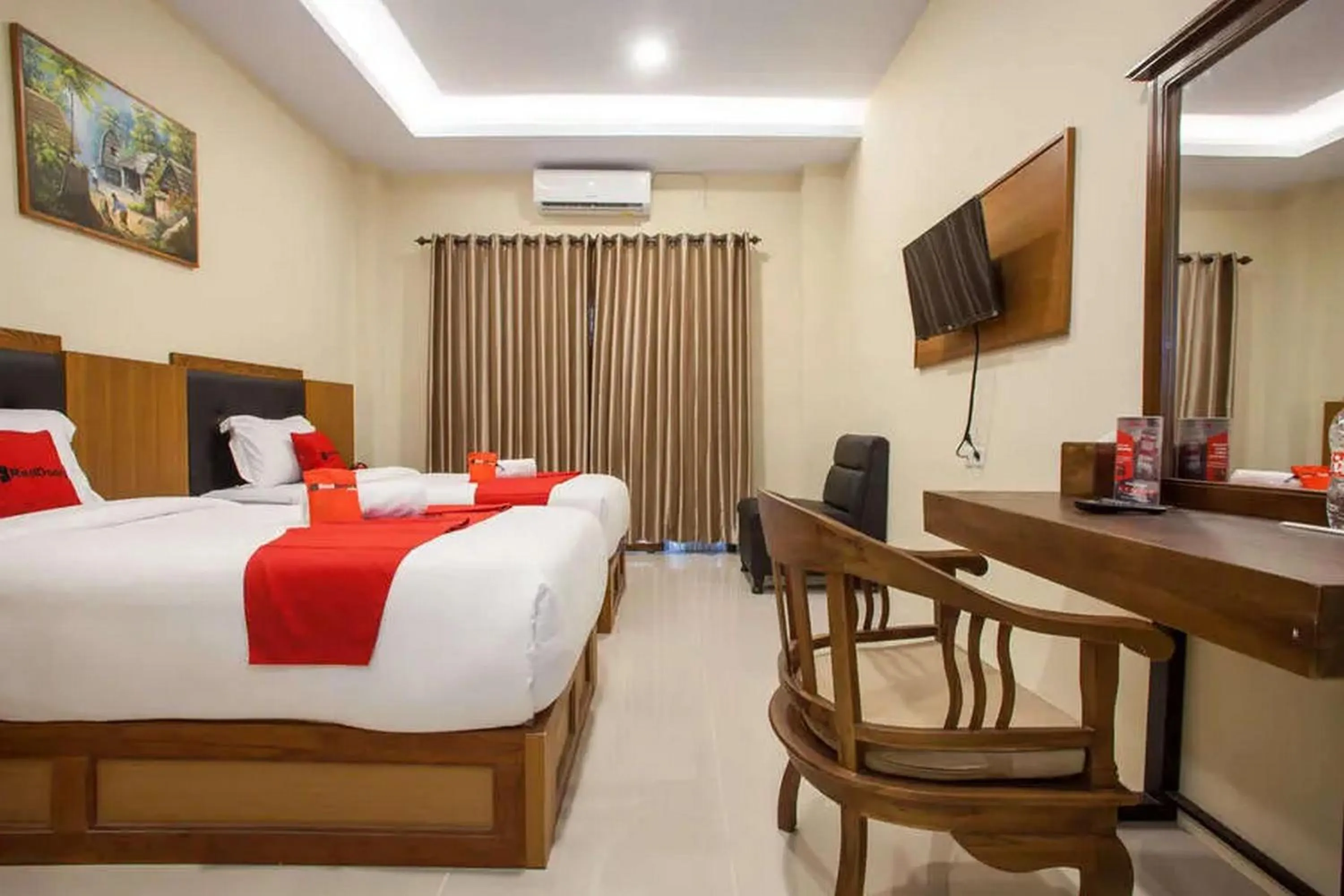 Bed in RedDoorz Premium @ Jalan Cengkeh Malang