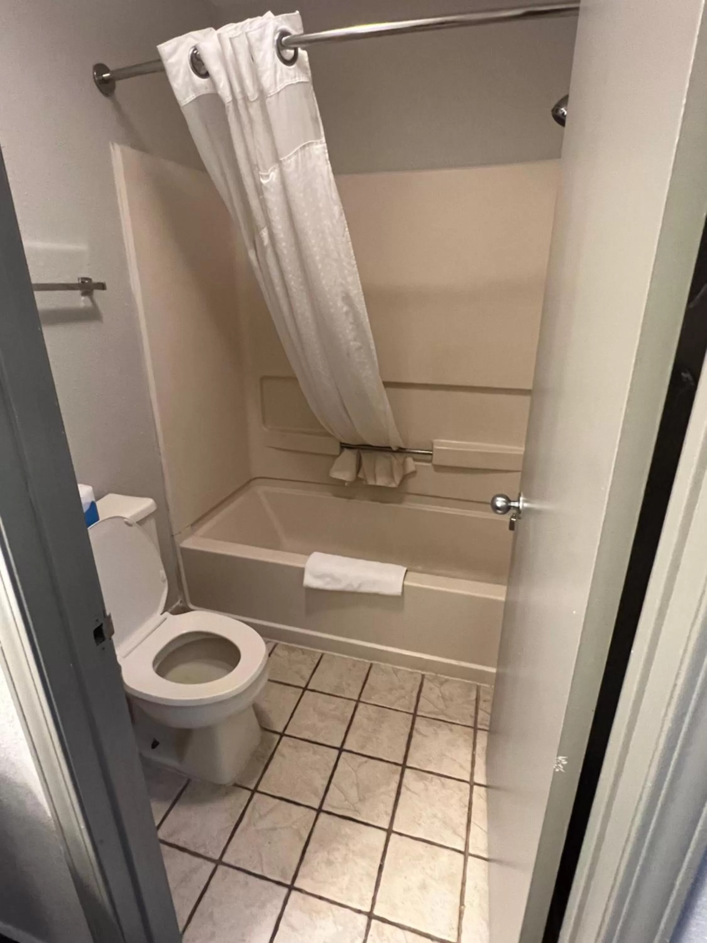 Shower in Days Inn & Suites by Wyndham Monroe