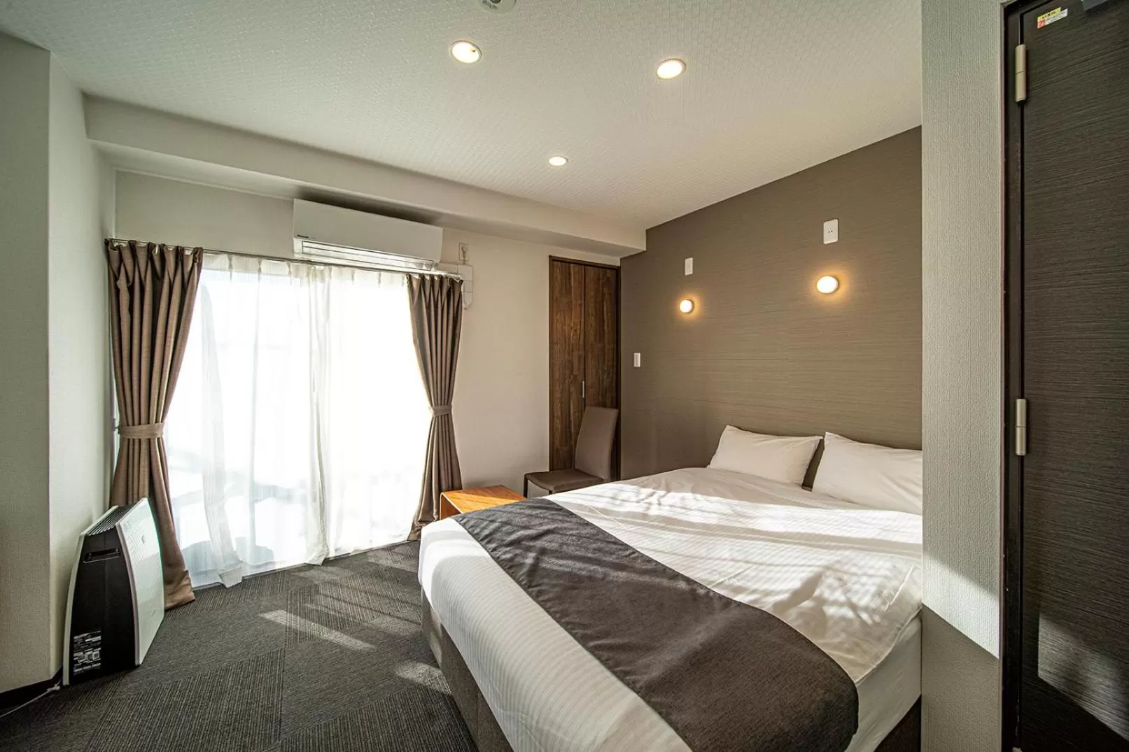 Bed in HOTEL STATE TENNOJI