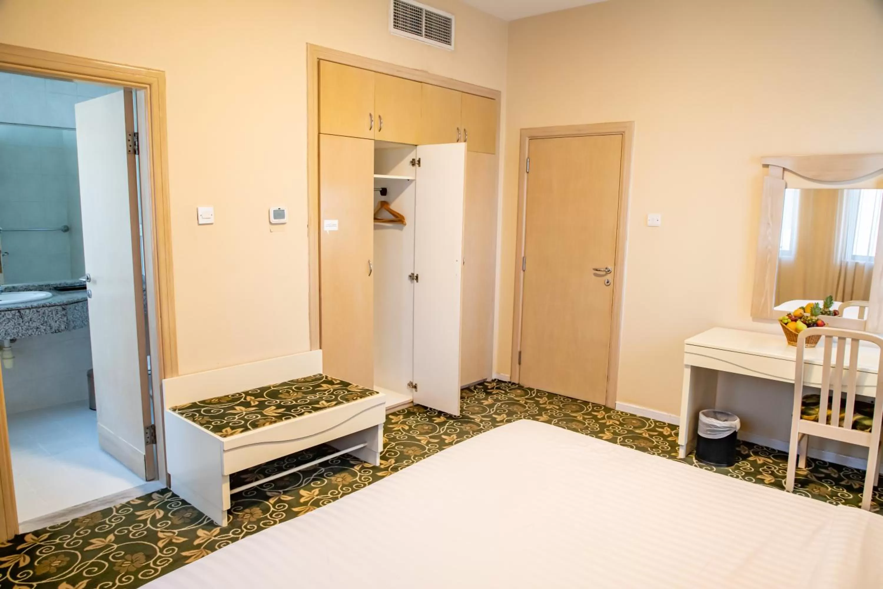 Bedroom, Bed in West Zone Pearl Hotel Apartment