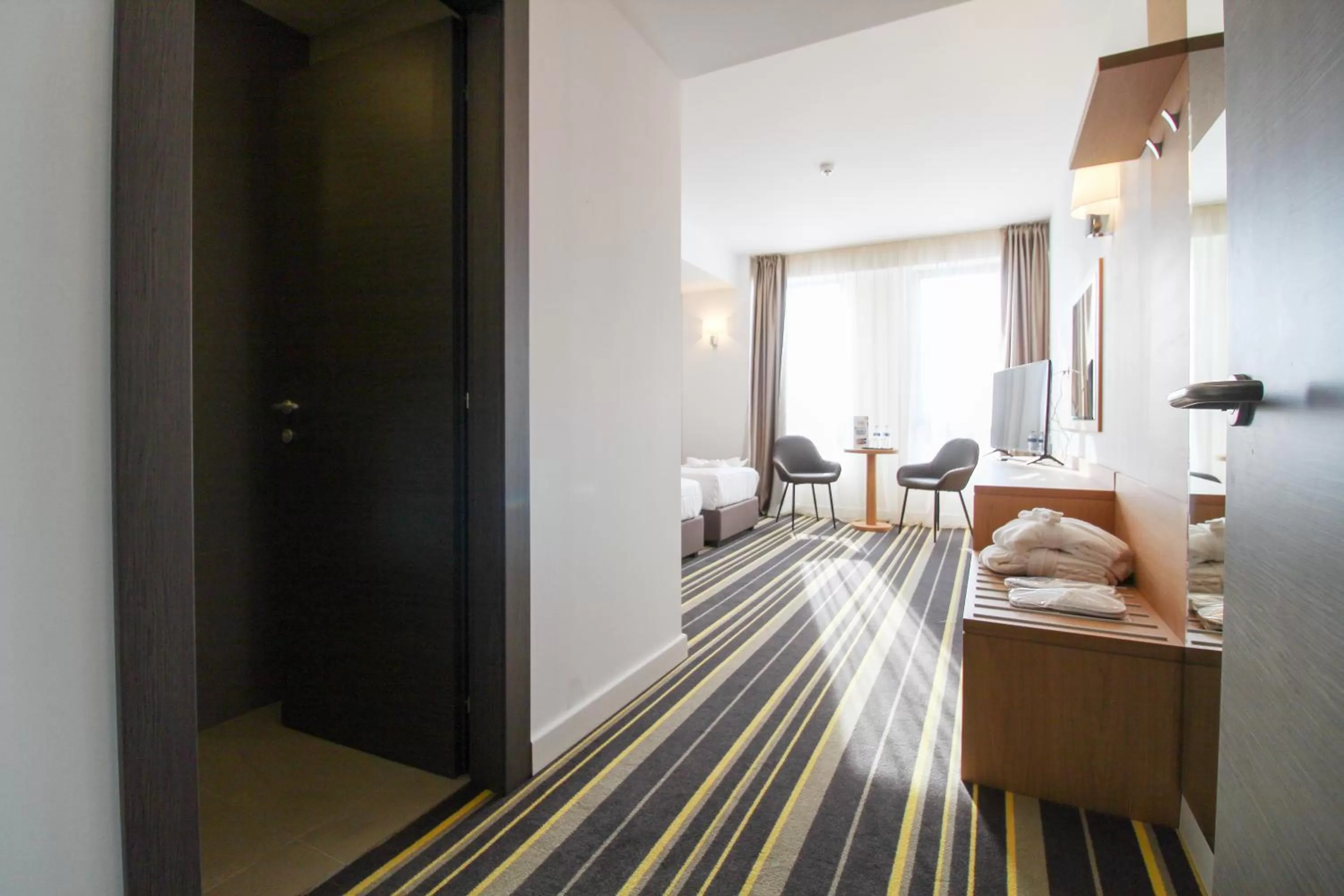 Photo of the whole room, Bed in Hotel Avenue - Avenue Hotels