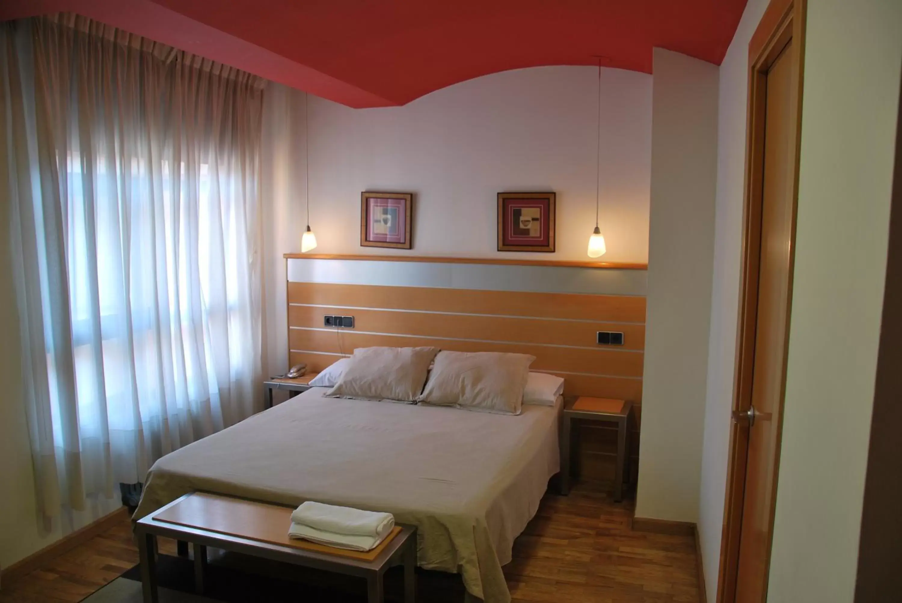 Quadruple Room with Two Double Beds in Hotel Trefacio Quadruple Room with Two Double Beds in Hotel Trefacio