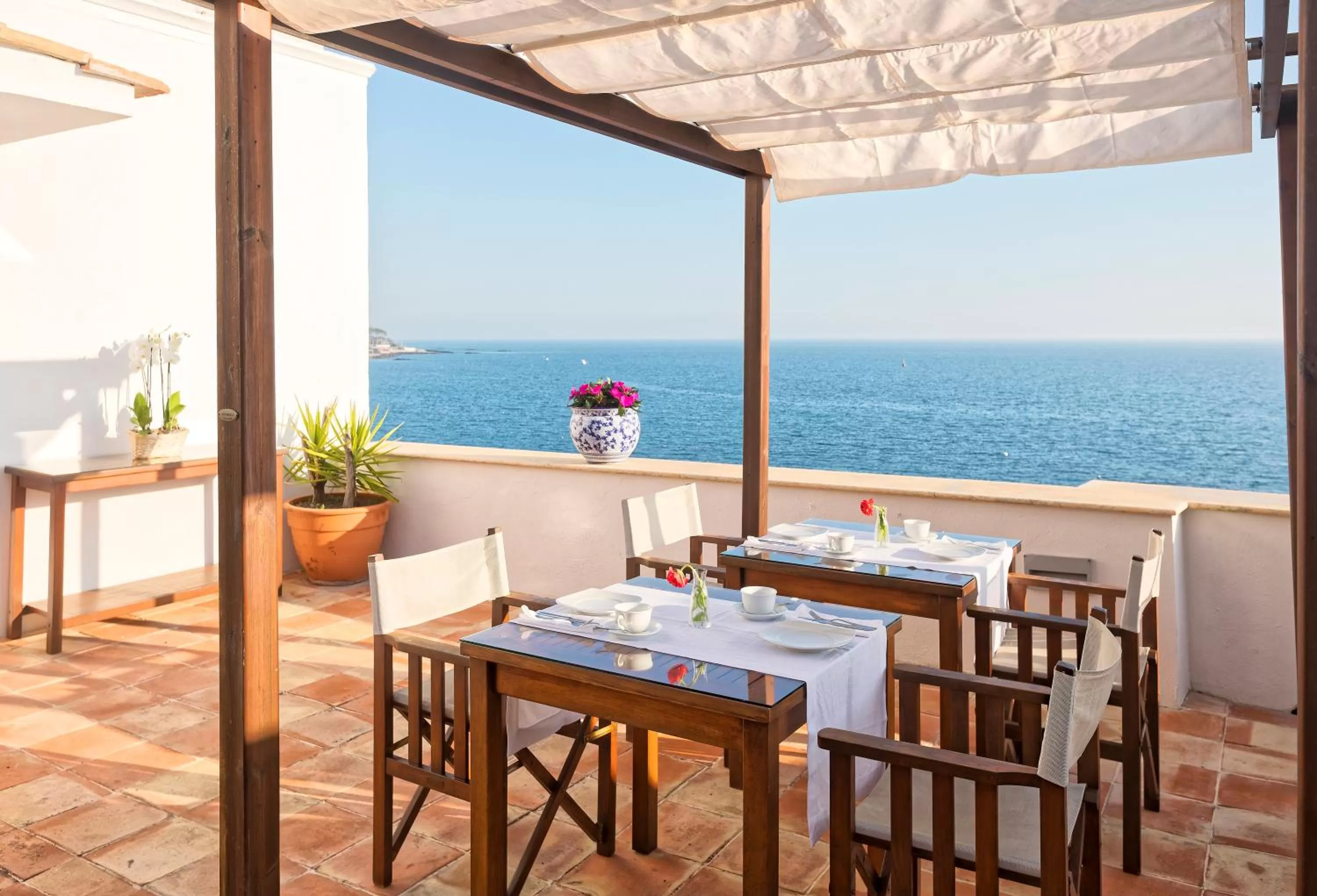 Restaurant/places to eat in Villa Lieta