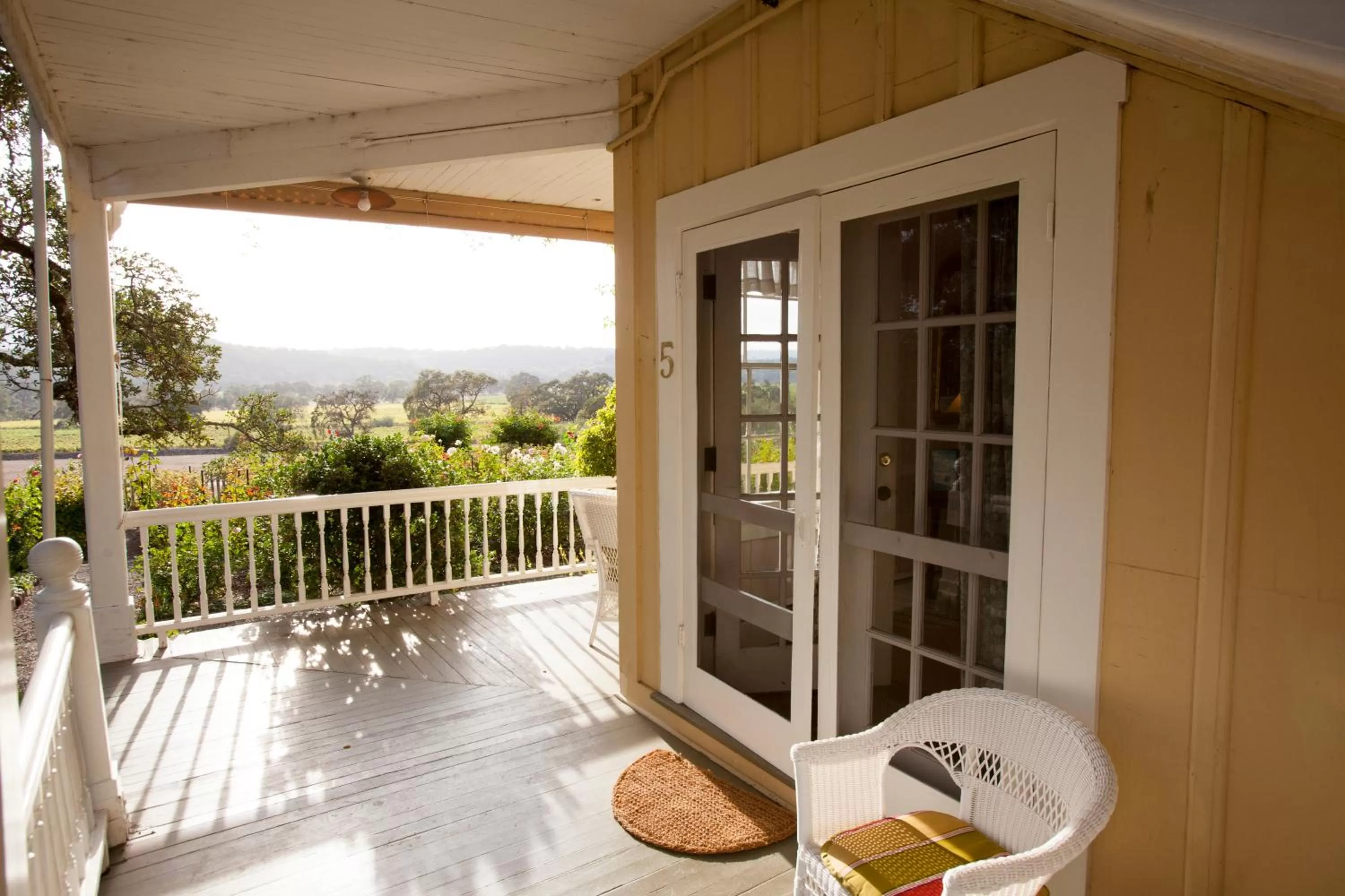 Facade/entrance, Balcony/Terrace in Beltane Ranch